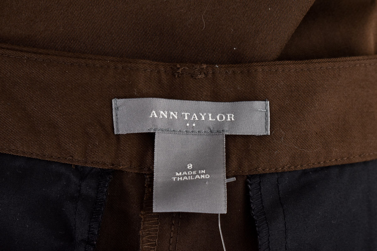 Pantaloni scurți de damă - Ann Taylor - 2