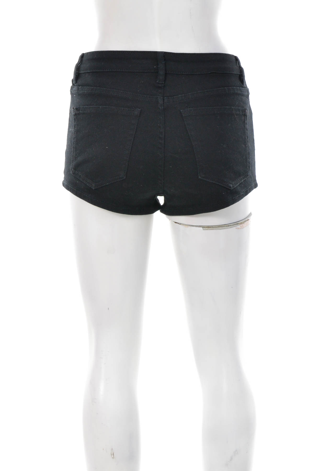 Female shorts - DIVIDED - 1