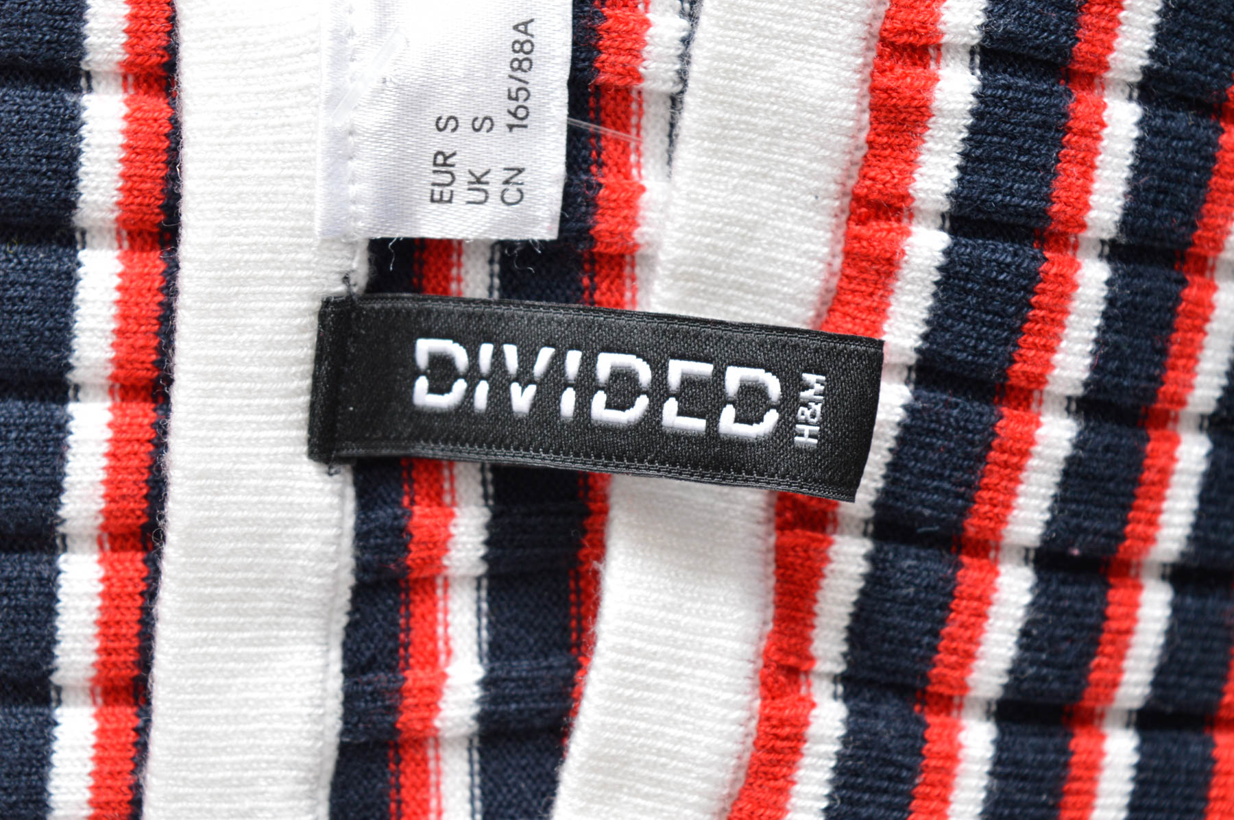 Women's sweater - DIVIDED - 2