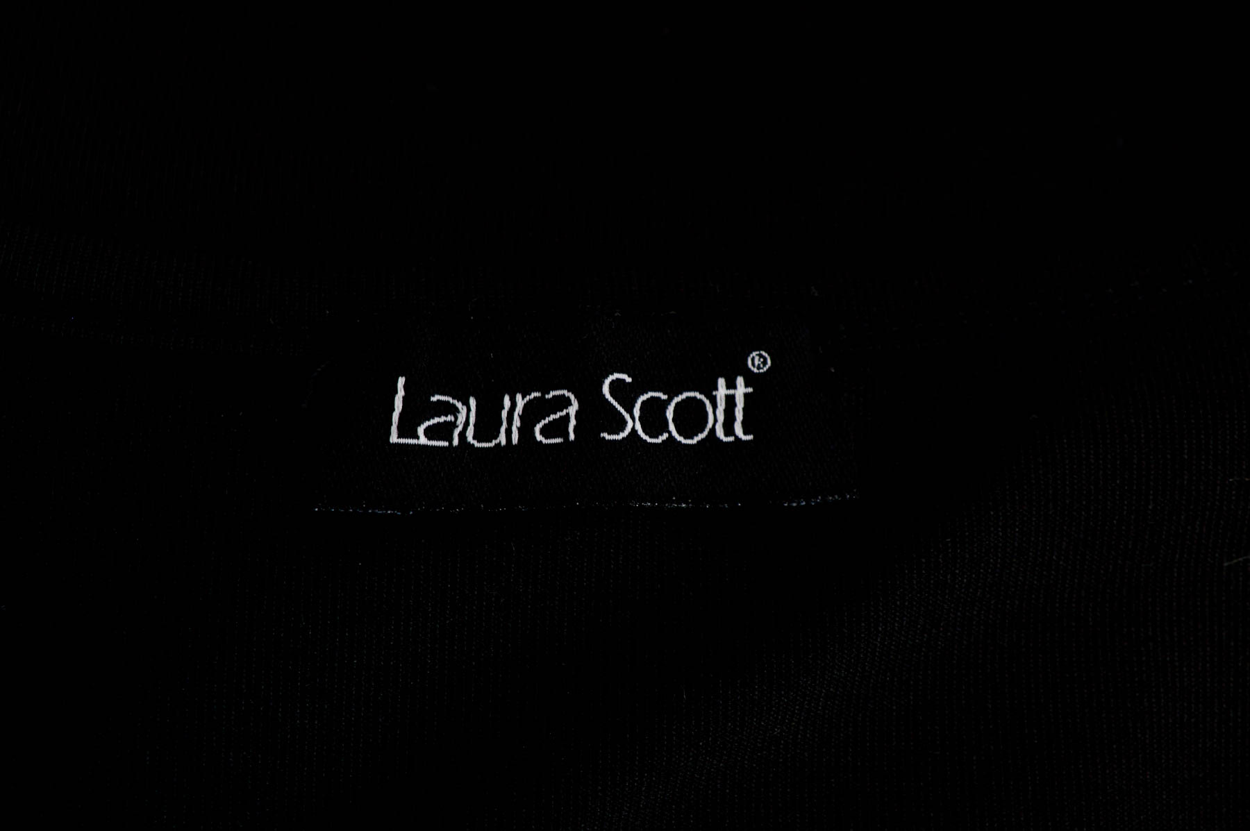 Women's top - Laura Scott - 2