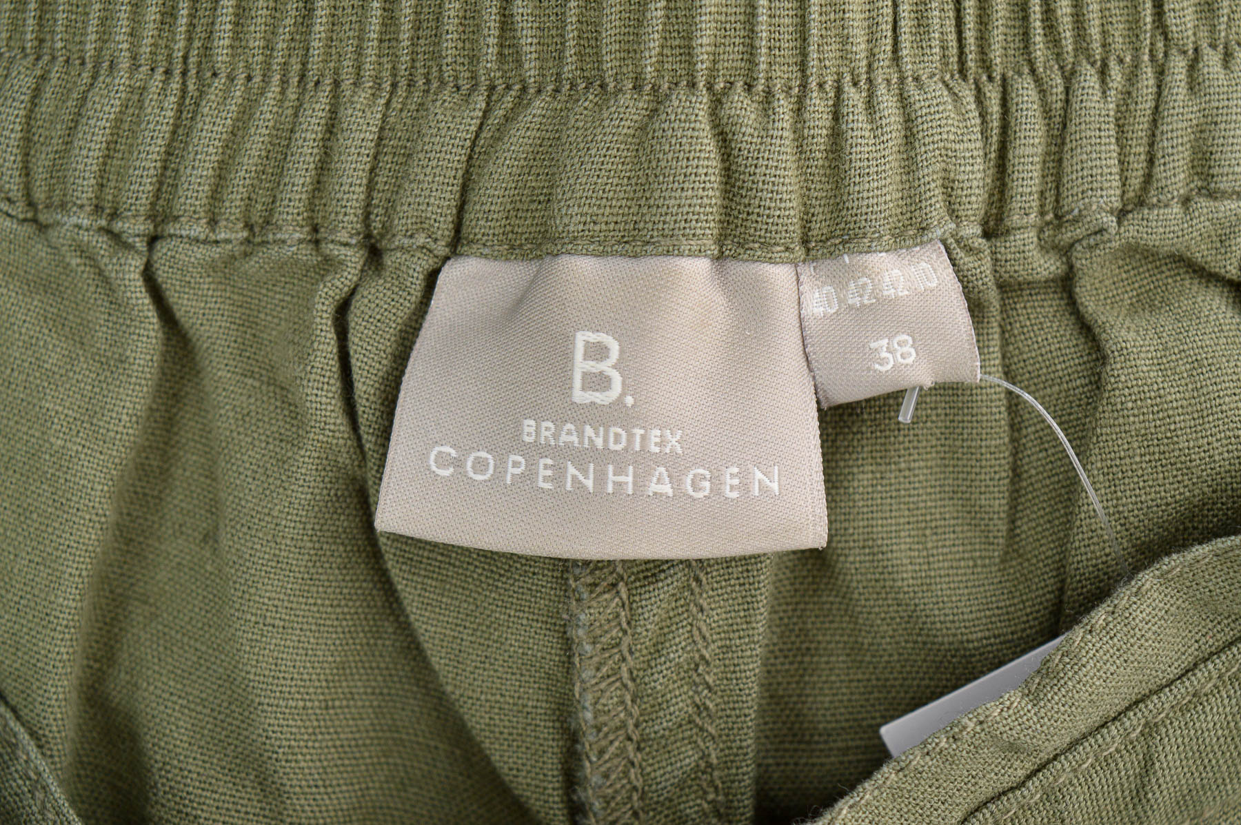 Krótkie spodnie damskie - Brandtex - 2