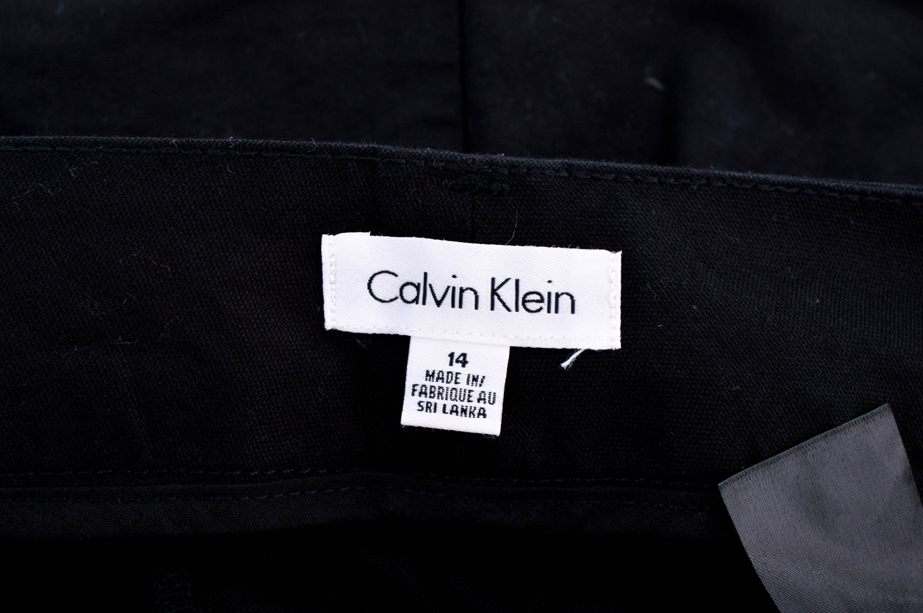 Γυναικείο κοντό παντελόνι - Calvin Klein - 2