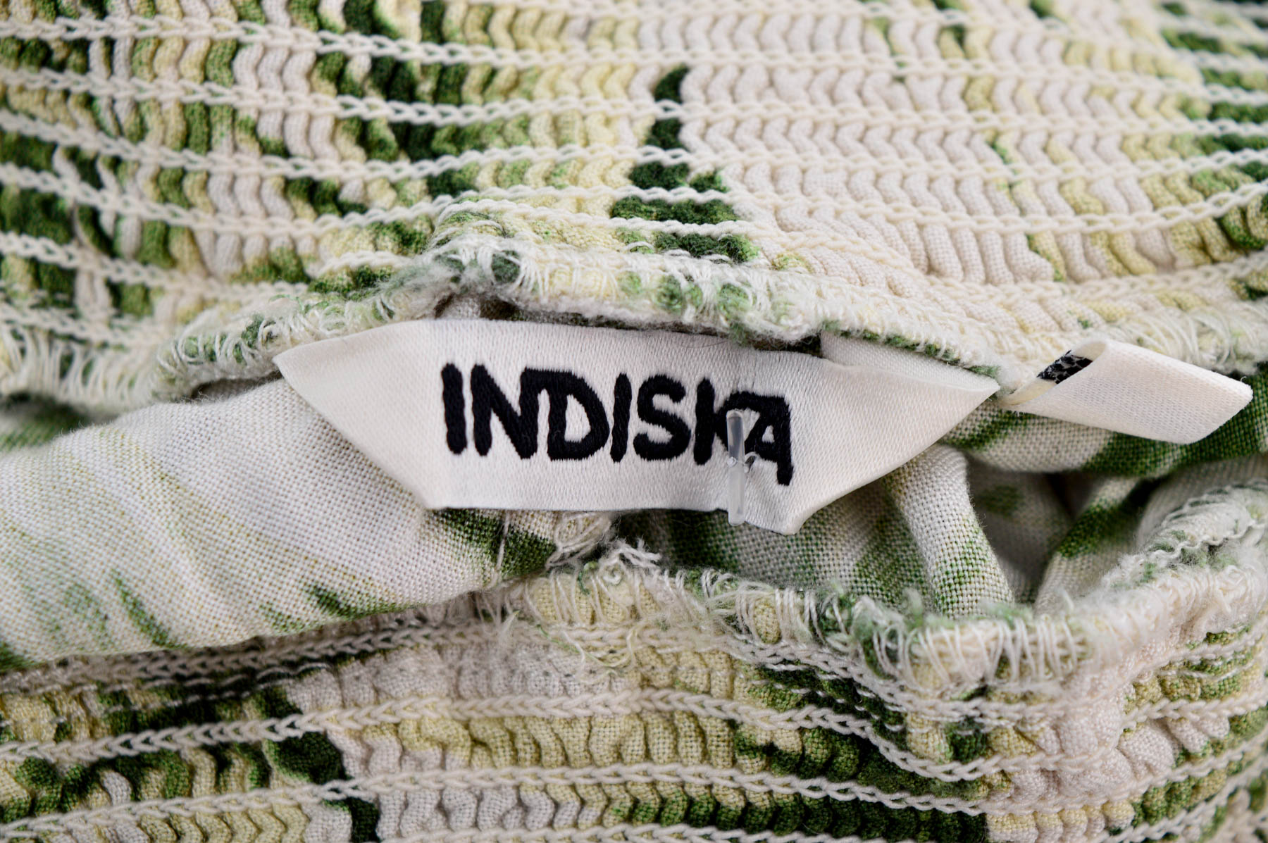 Krótkie spodnie damskie - INDISKA - 2