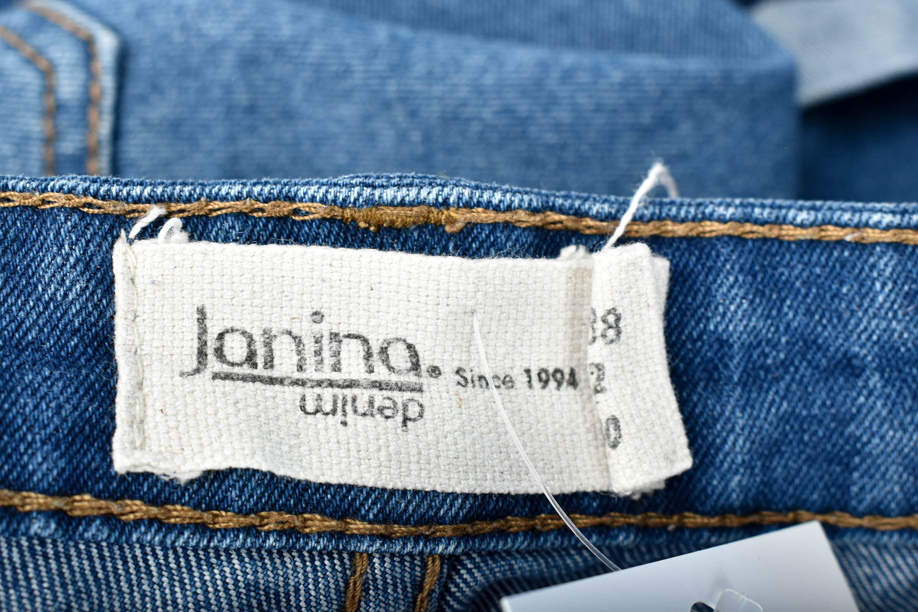 Дамски къси панталони - Janina - 2