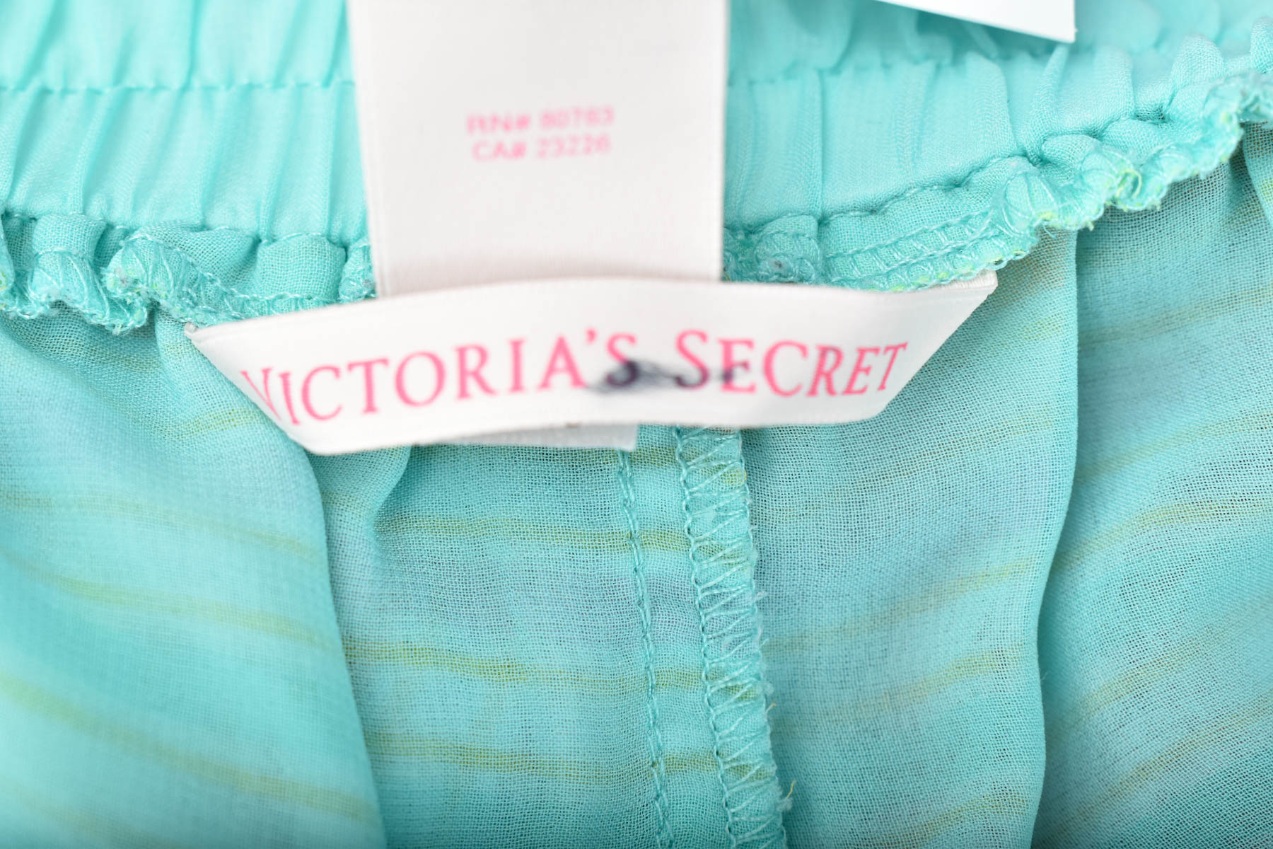 Krótkie spodnie damskie - VICTORIA'S SECRET - 2