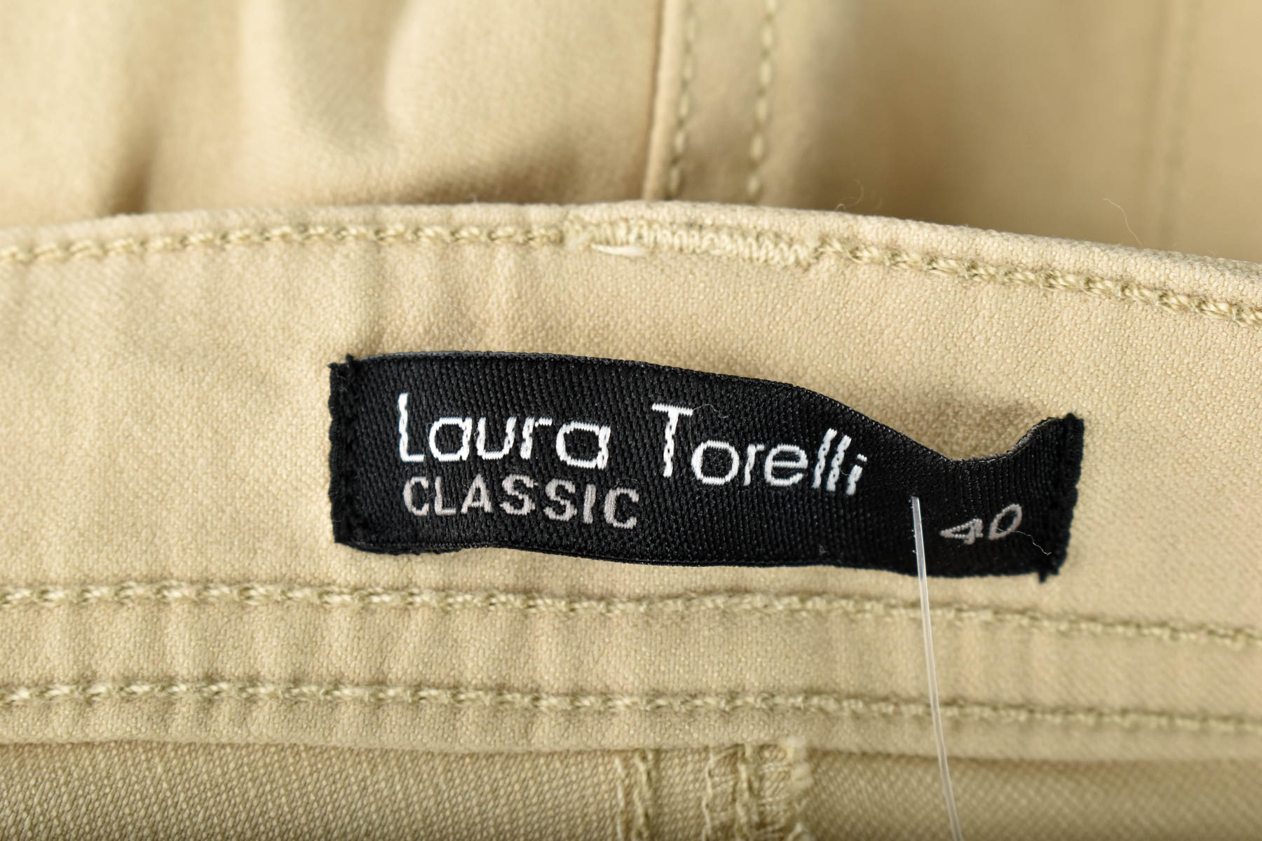 Pantaloni scurți de damă - Laura Torelli - 2