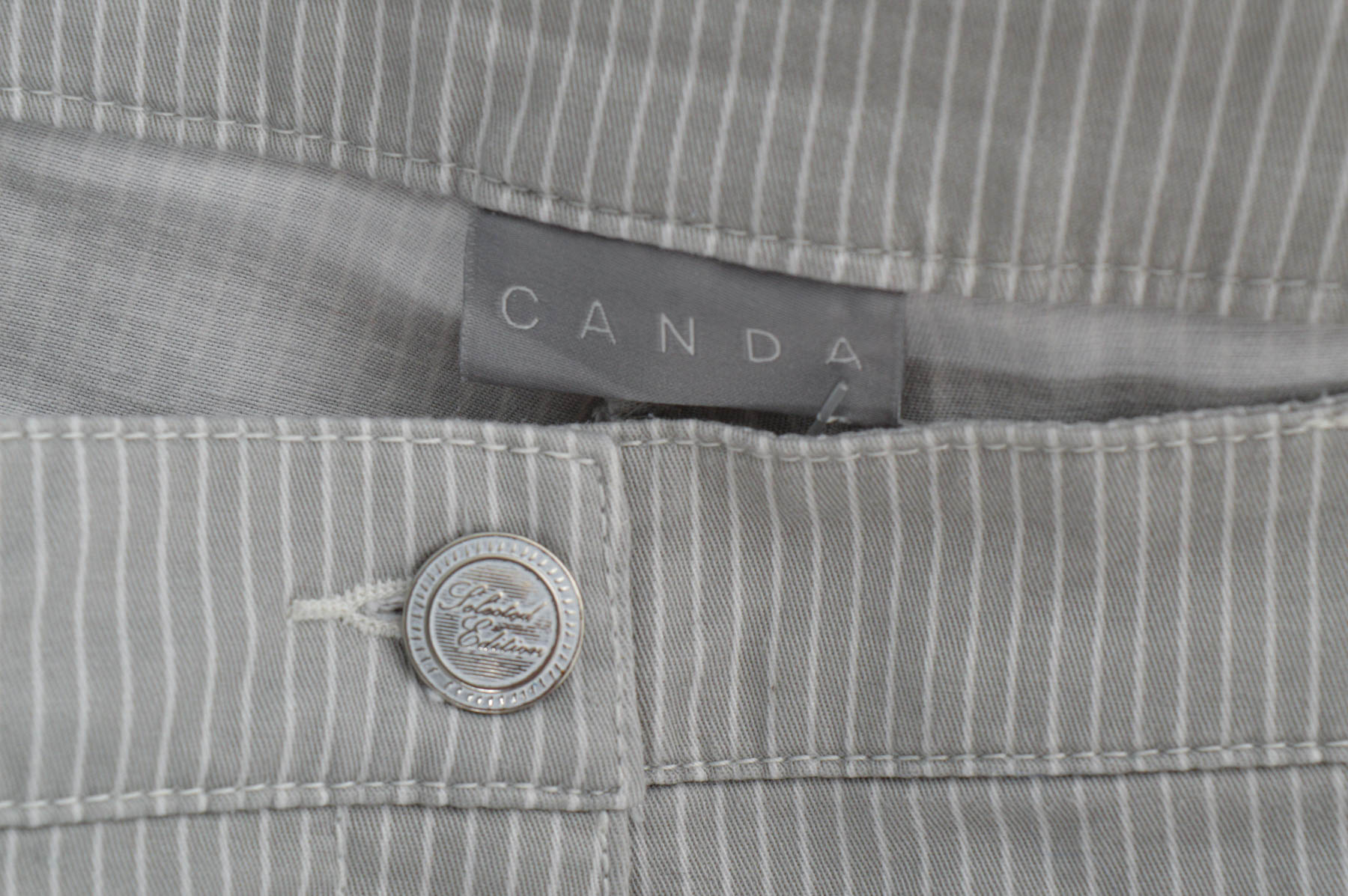 Krótkie spodnie damskie - CANDA - 2