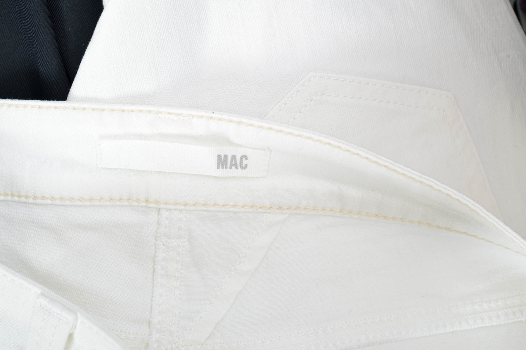Дамски къси панталони - MAC - 2