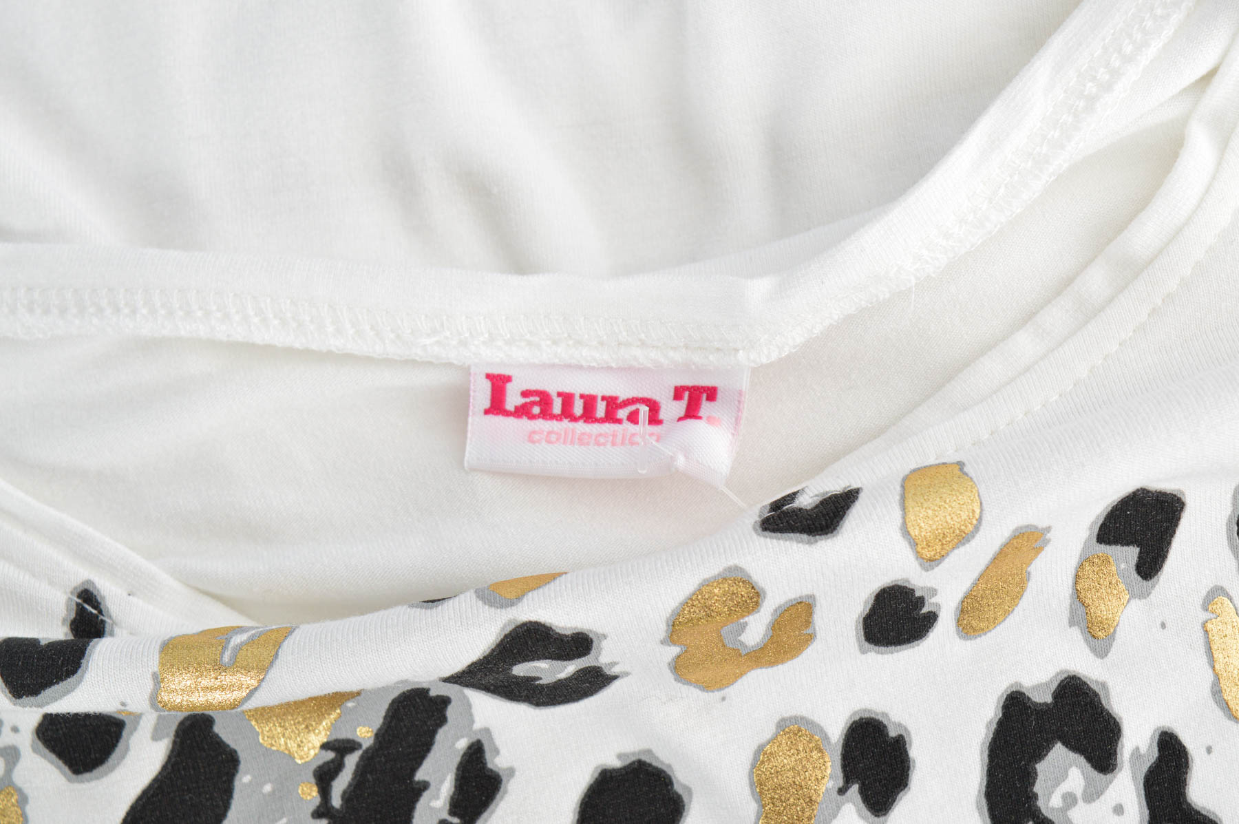Women's t-shirt - Laura T. - 2