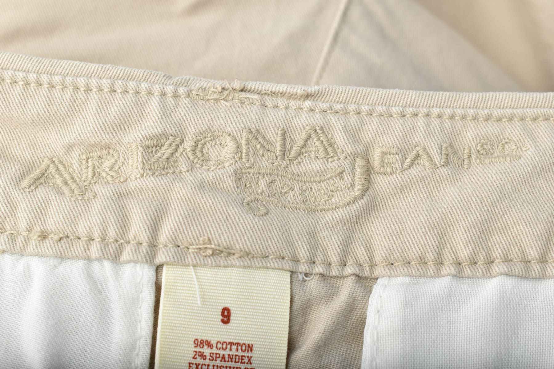 Krótkie spodnie damskie - ARIZONA JEAN CO - 2