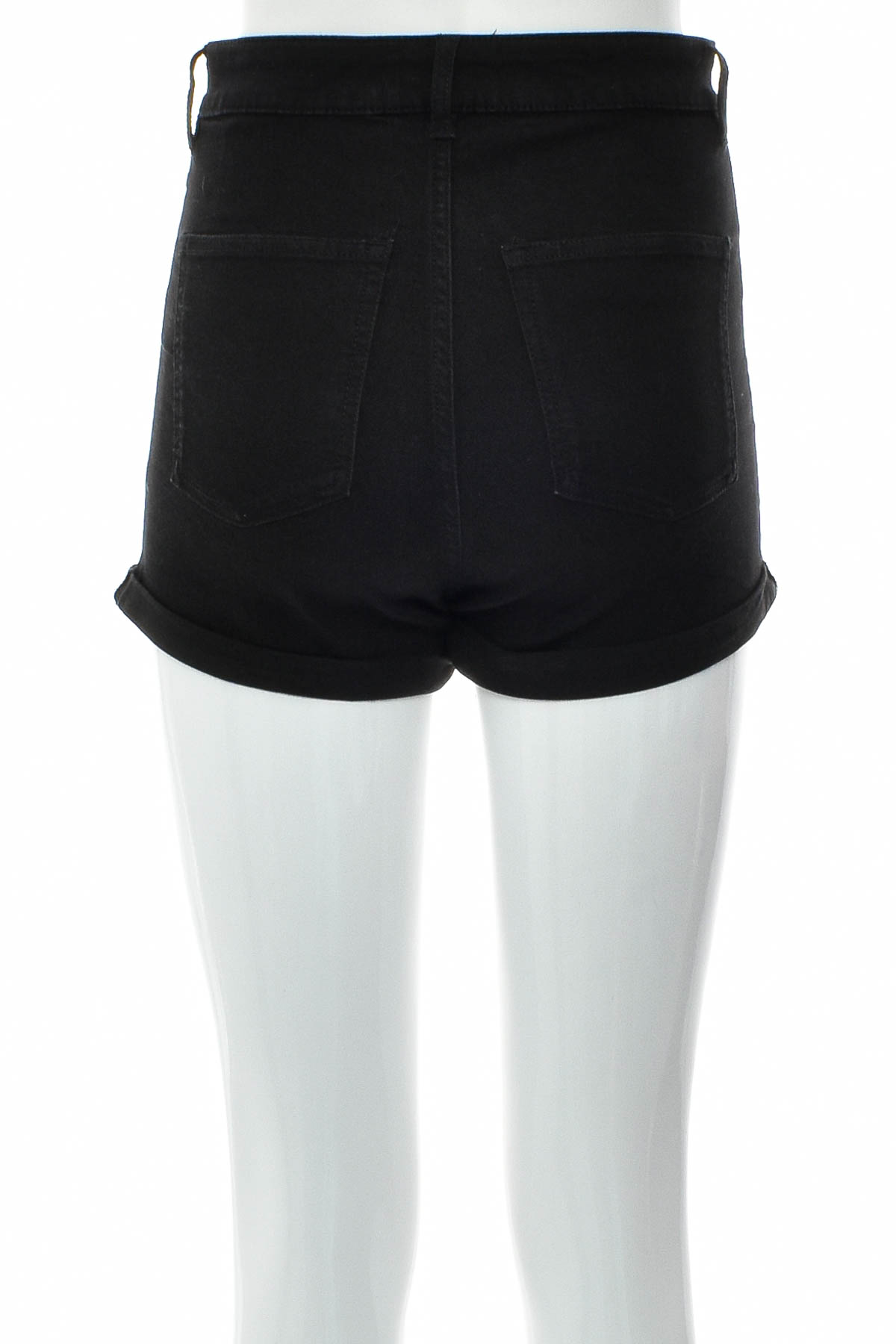 Female shorts - DIVIDED - 1