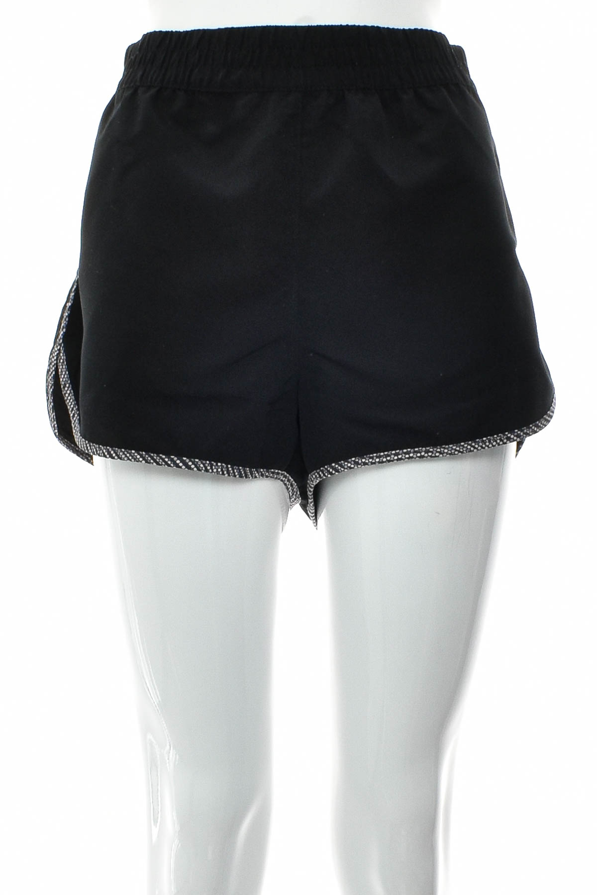 Women's shorts - Sophia THIEL - 0