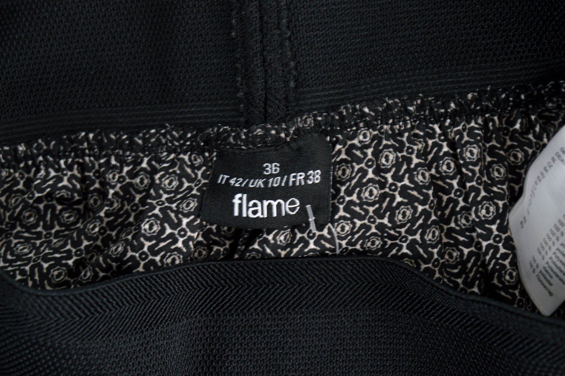 Women's trousers - Flame - 2