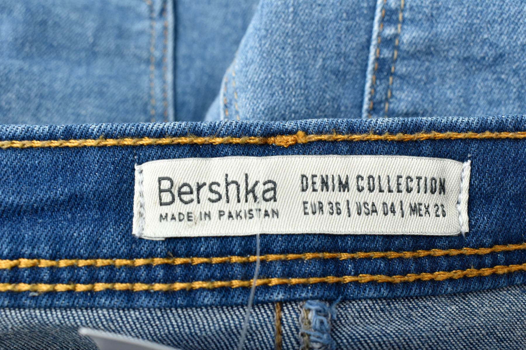 Krótkie spodnie damskie - Bershka Denim - 2