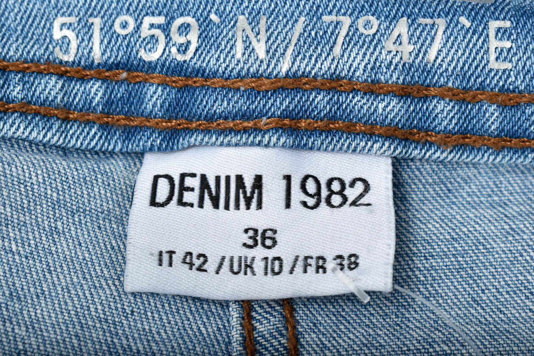 Krótkie spodnie damskie - Denim 1982 - 2