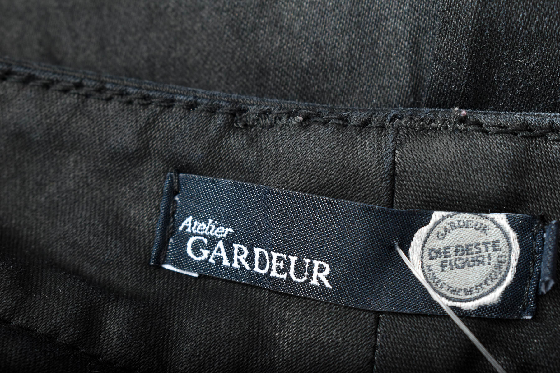 Pantaloni de damă - Atelier Gardeur - 2