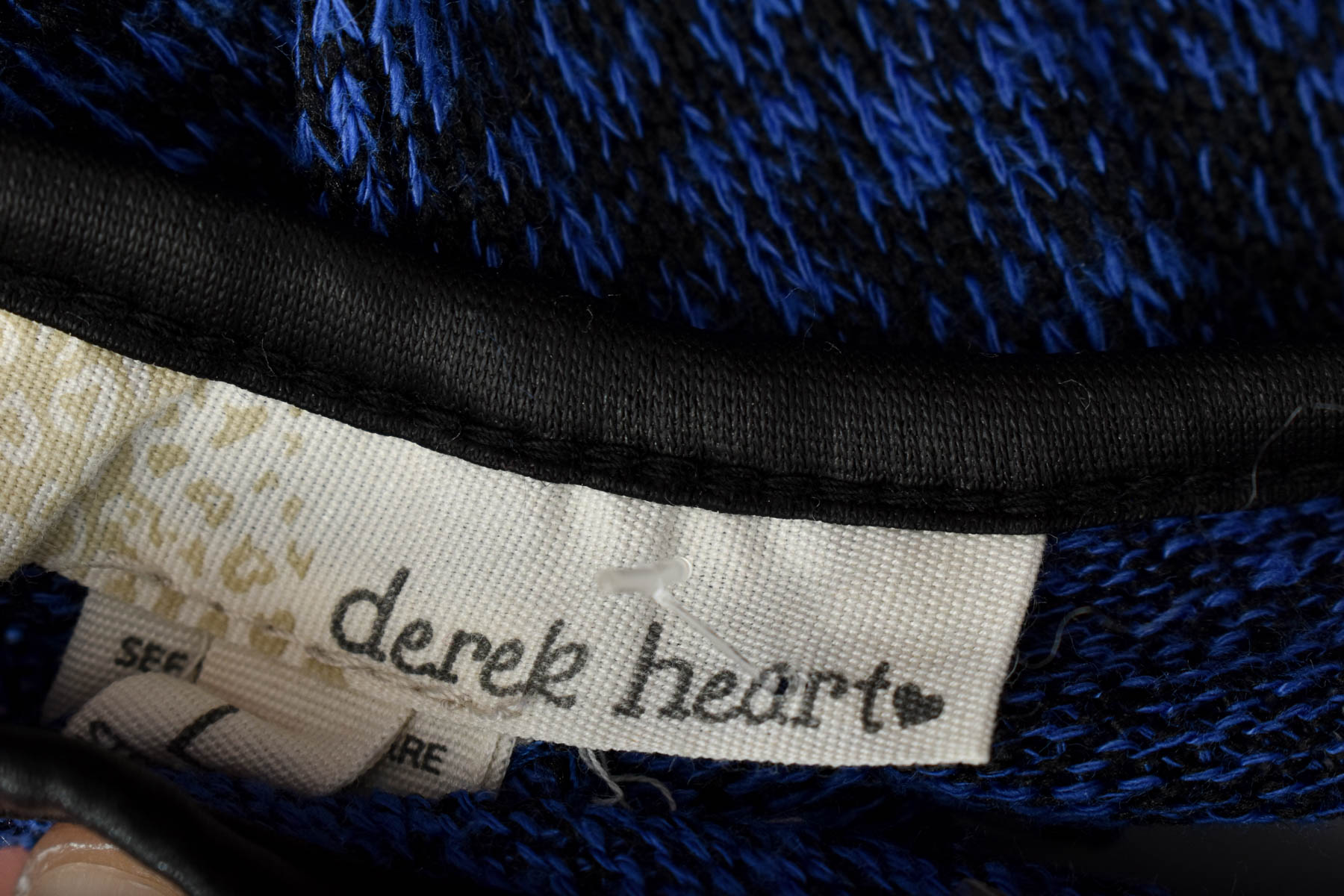 Sweter damski - Derek Heart - 2