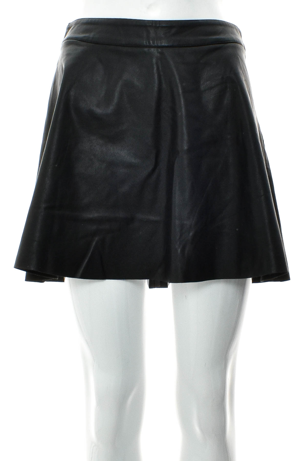 Leather skirt - DIVIDED - 0