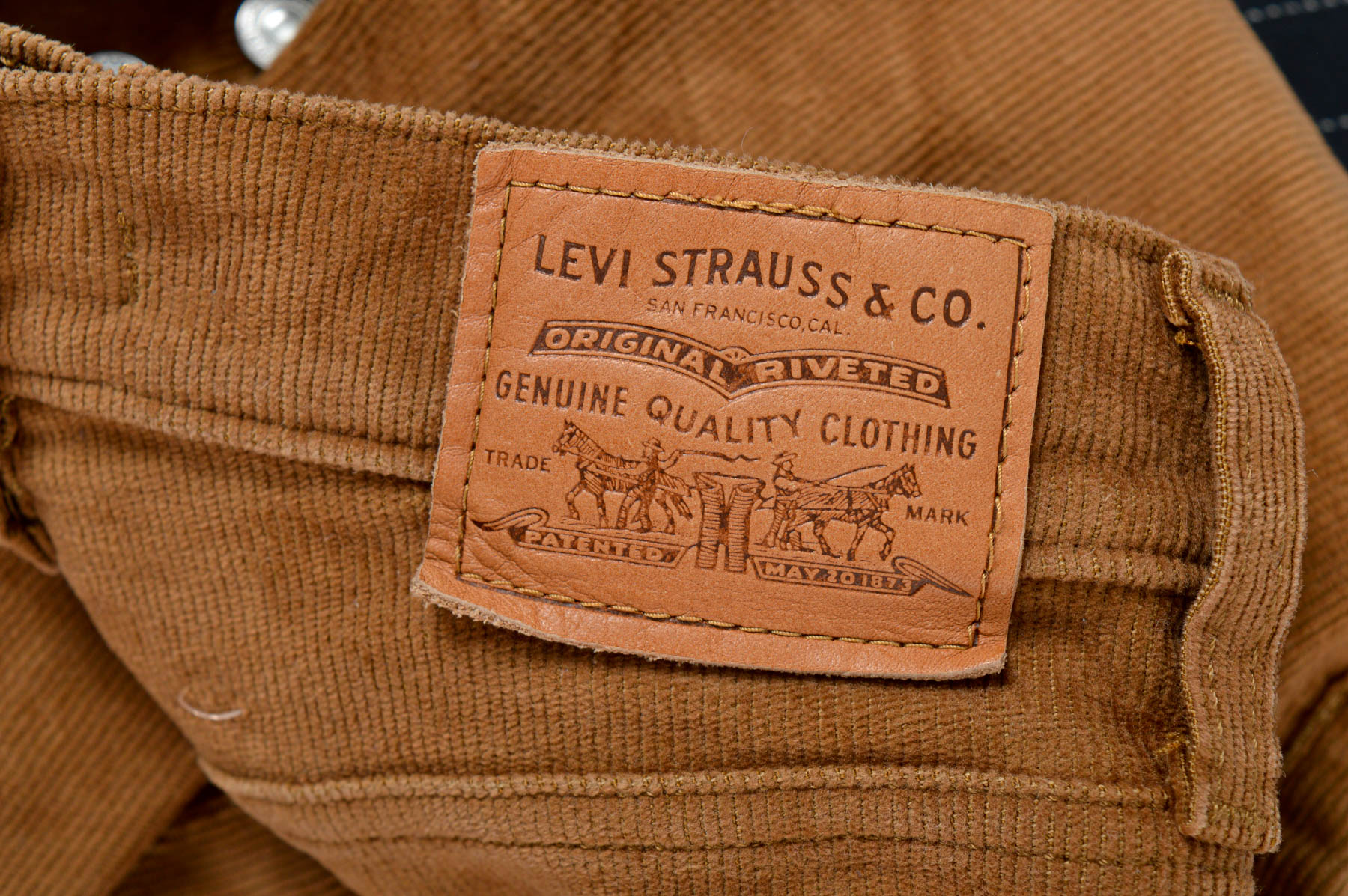 Women's trousers - LEVI'S - 2