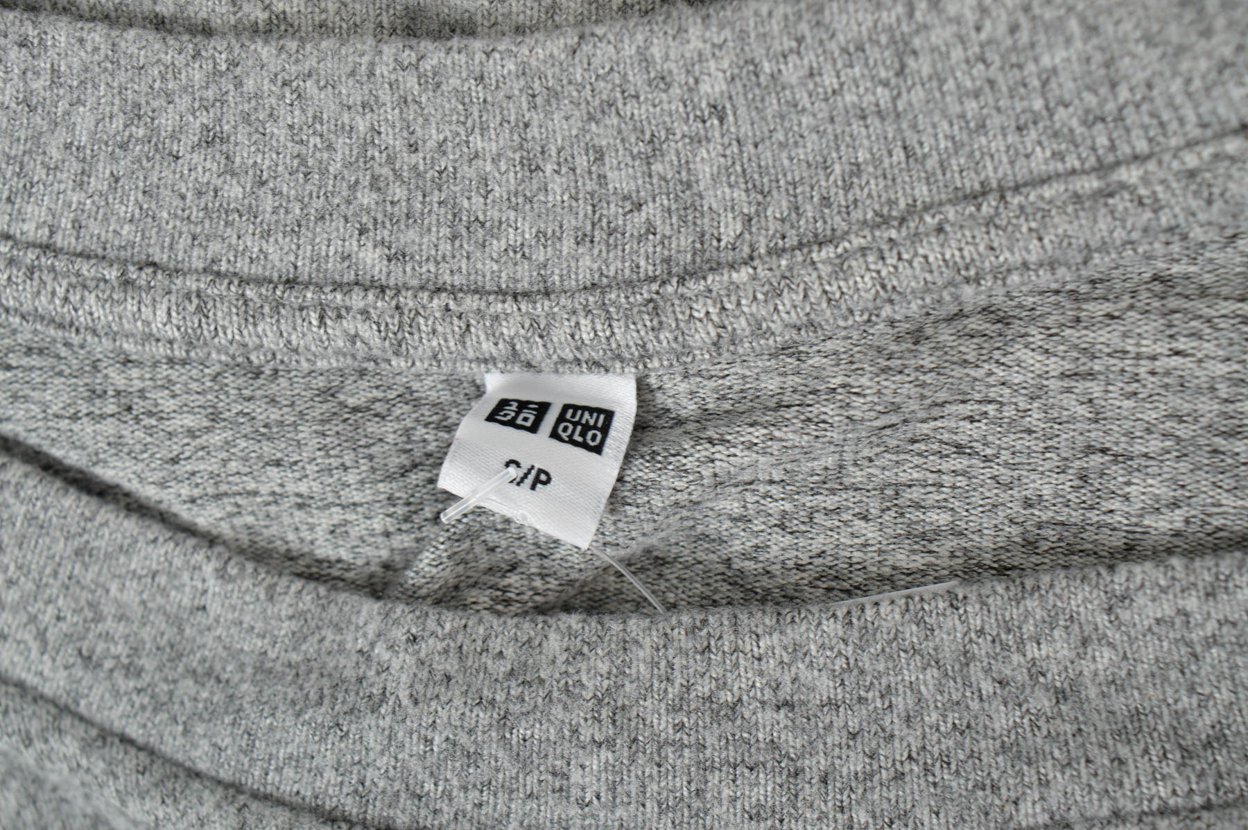 Women's sweater - UNIQLO - 2