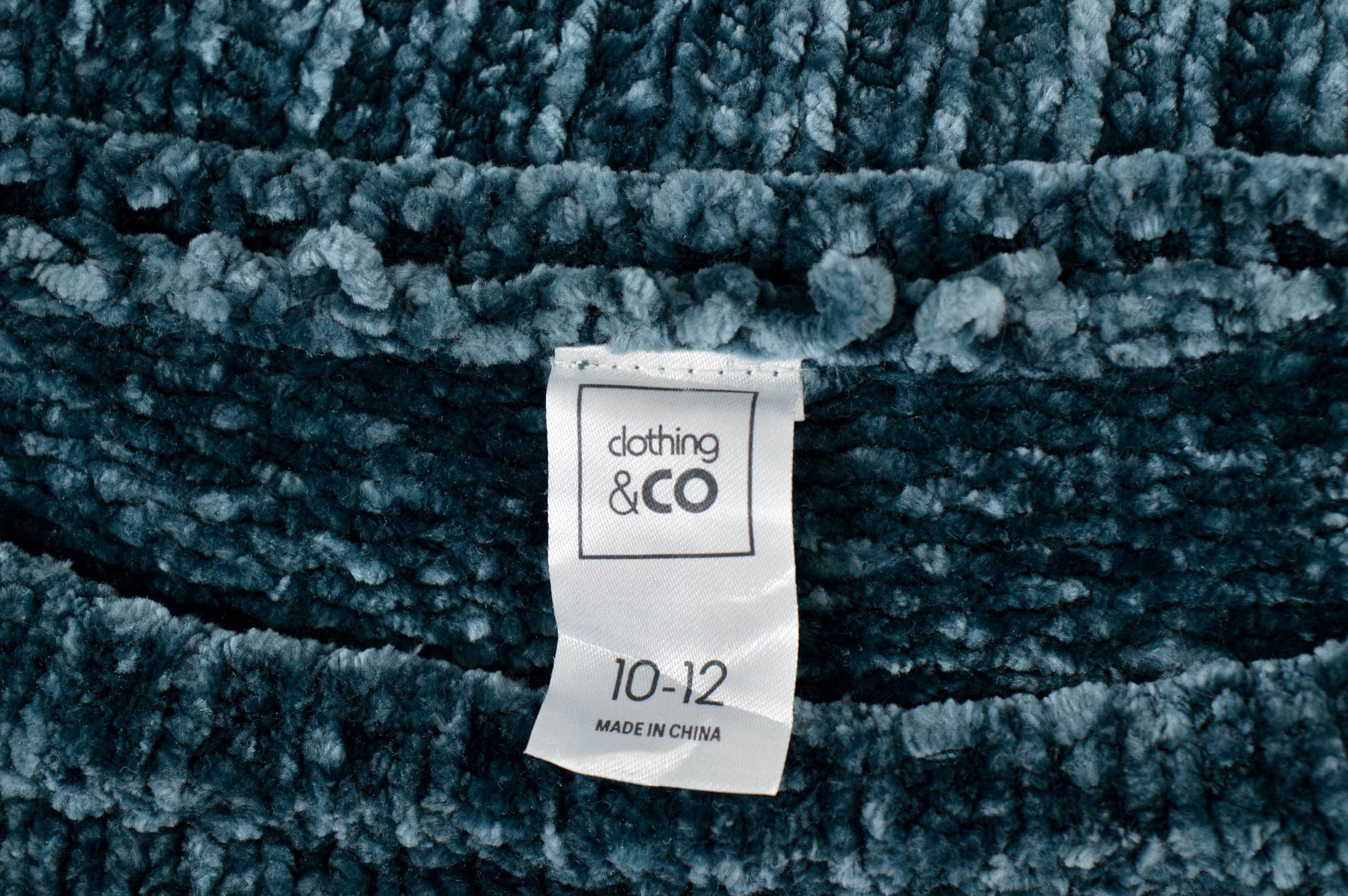 Sweter damski - Clothing & CO - 2