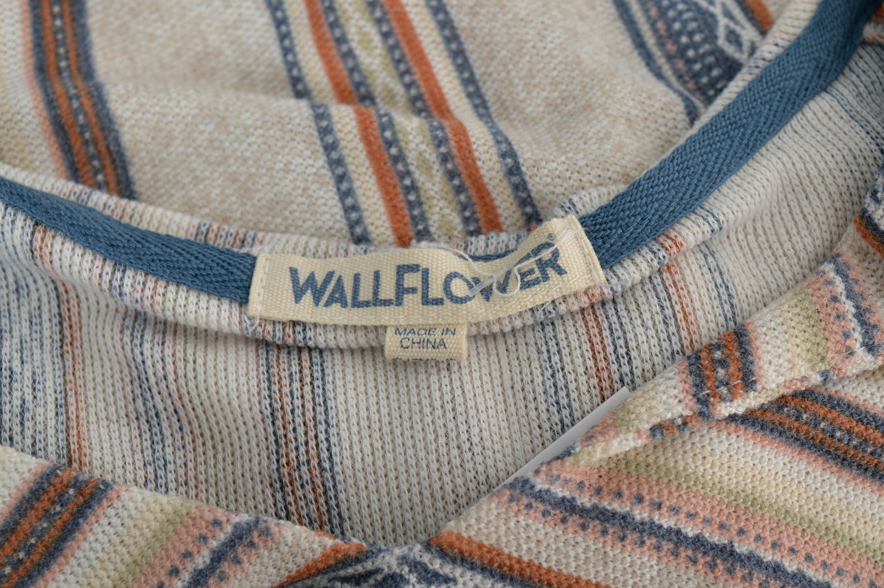 Дамски пуловер - WALLFLOWER - 2