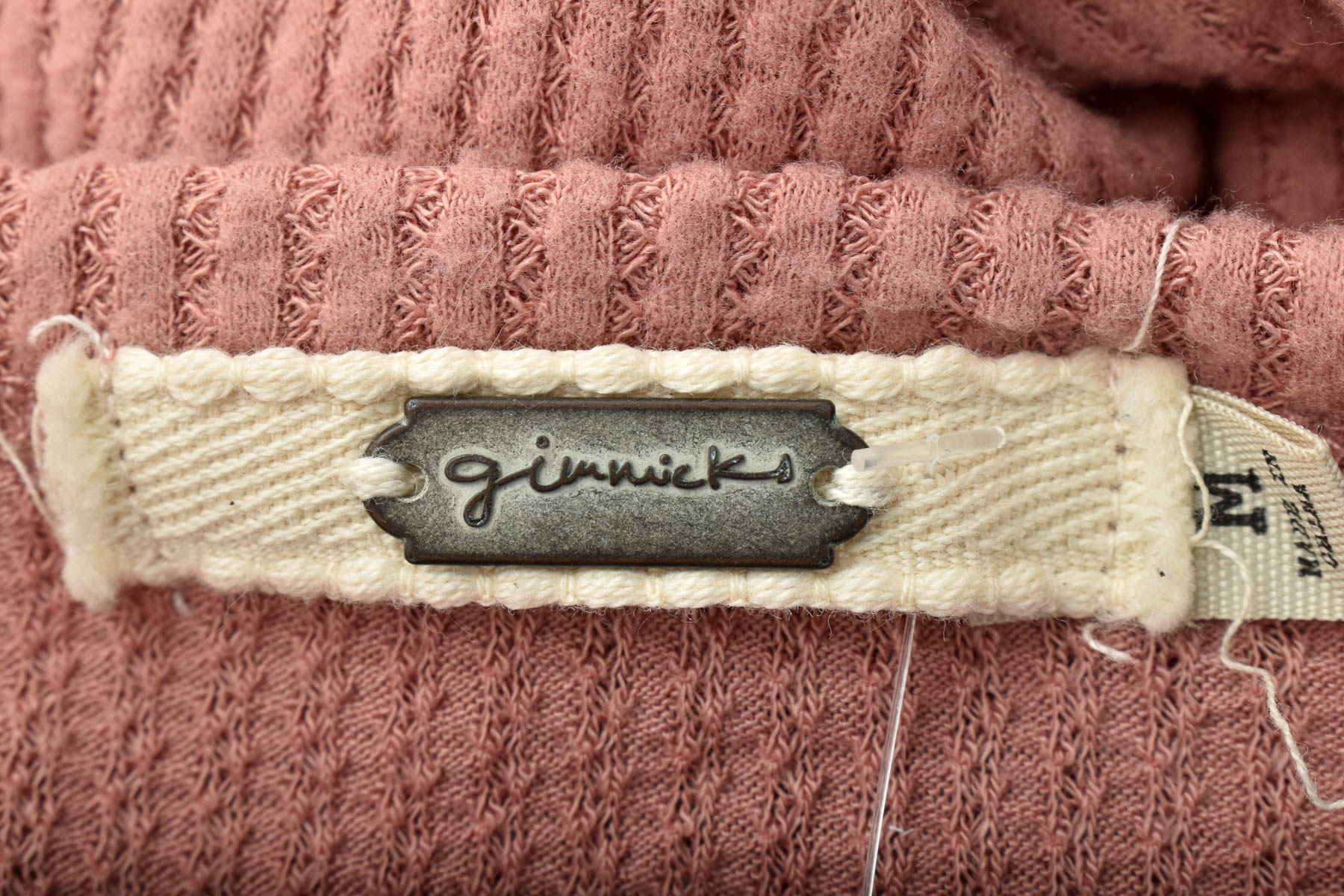 Sweter damski - Gimmicks - 2