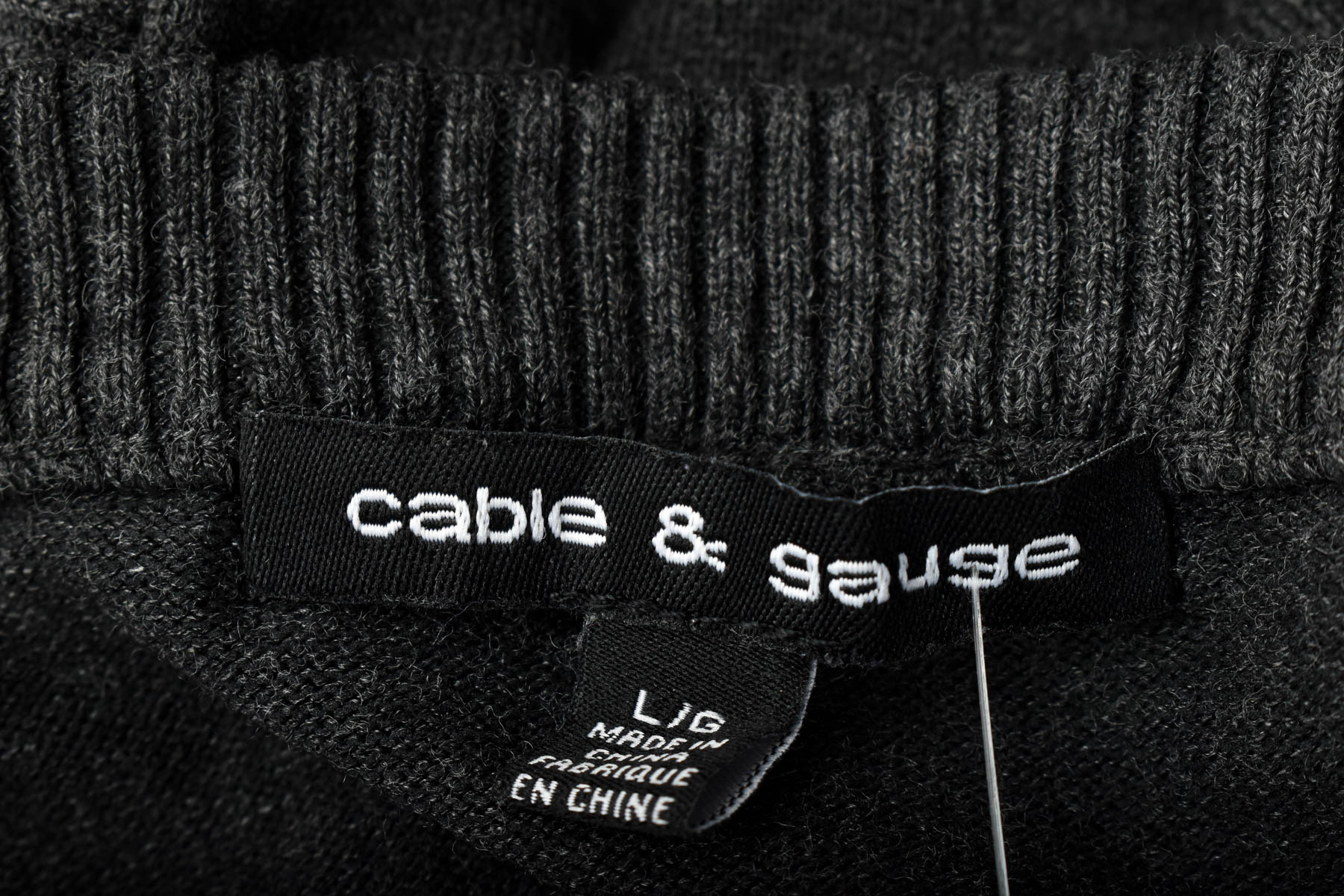 Sweter damski - Cable & Gauge - 2