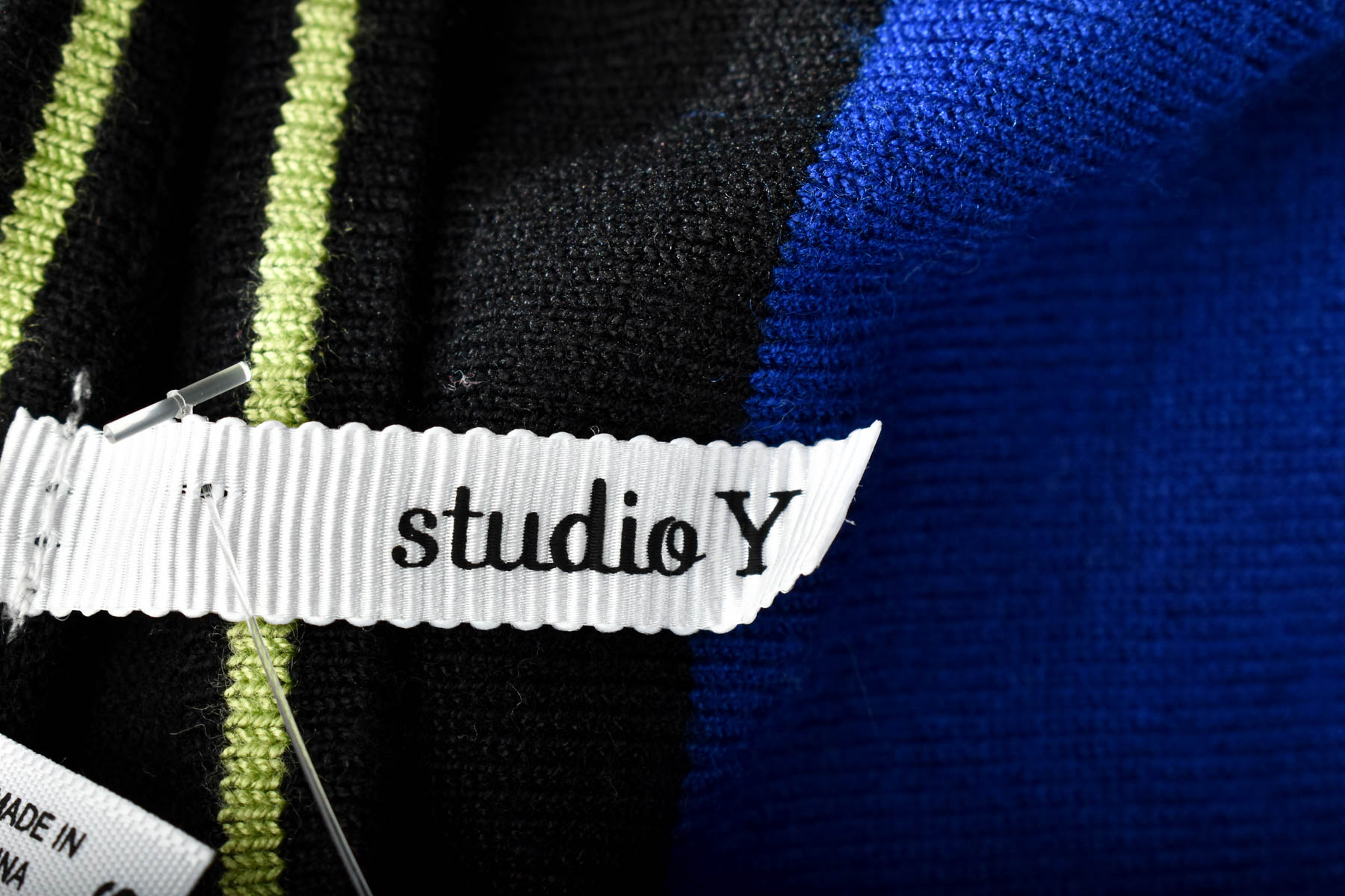 Дамски пуловер - Studio Y - 2