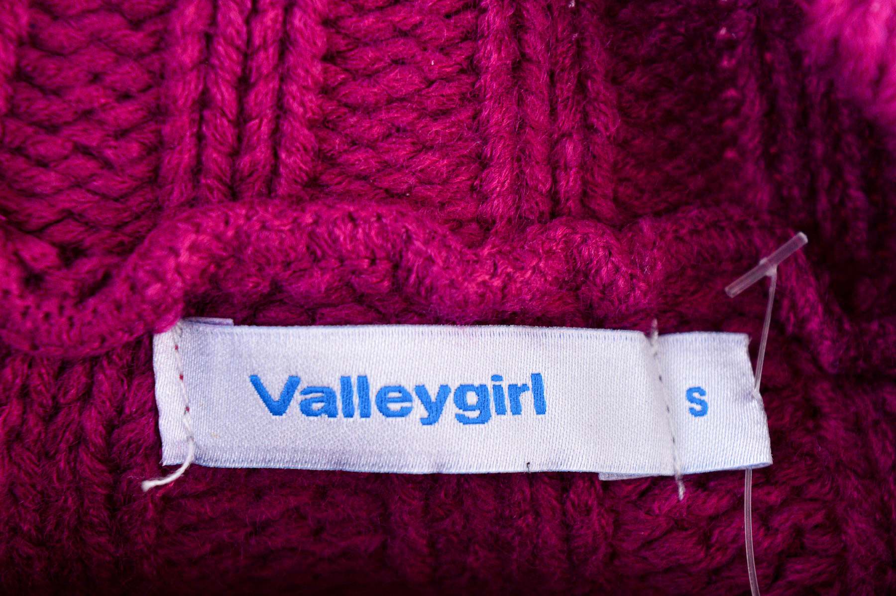Sweter damski - Valleygirl - 2