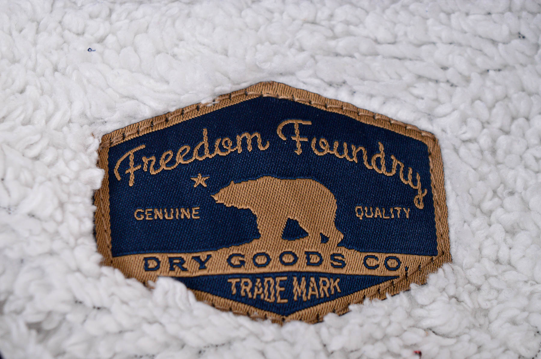 Ανδρικό ρούχο απο πολικό υφασμα - Freedom Foundry - 2