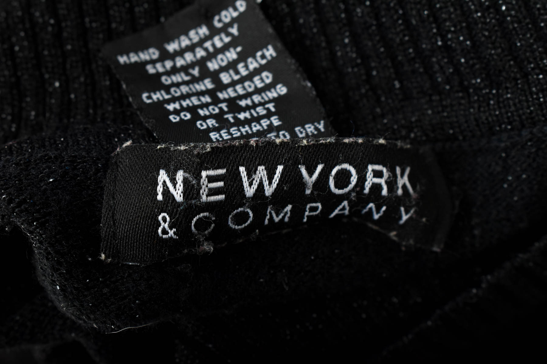 Sweter damski - New York & Company - 2