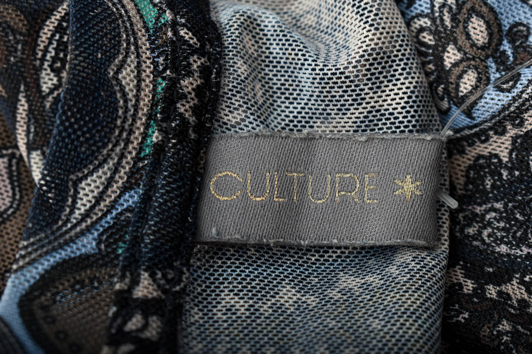 Women's blouse - Culture - 2