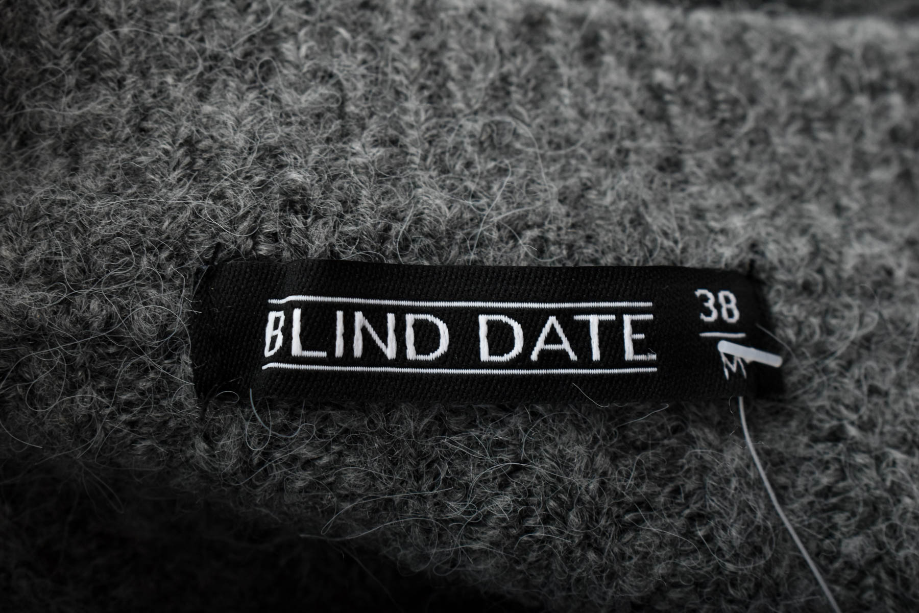 Sweter damski - Blind Date - 2