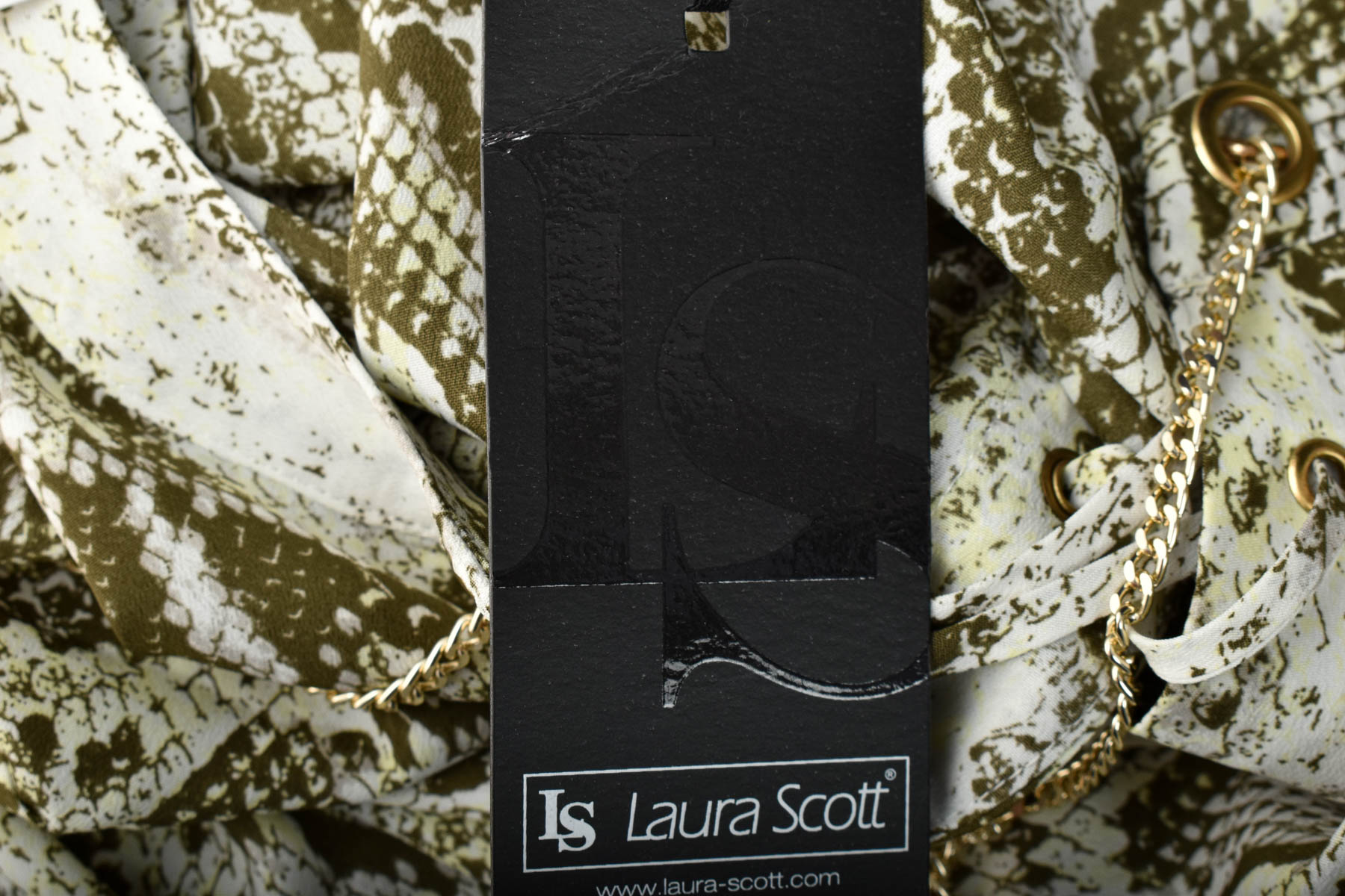 Cămașa de damă - Laura Scott - 2