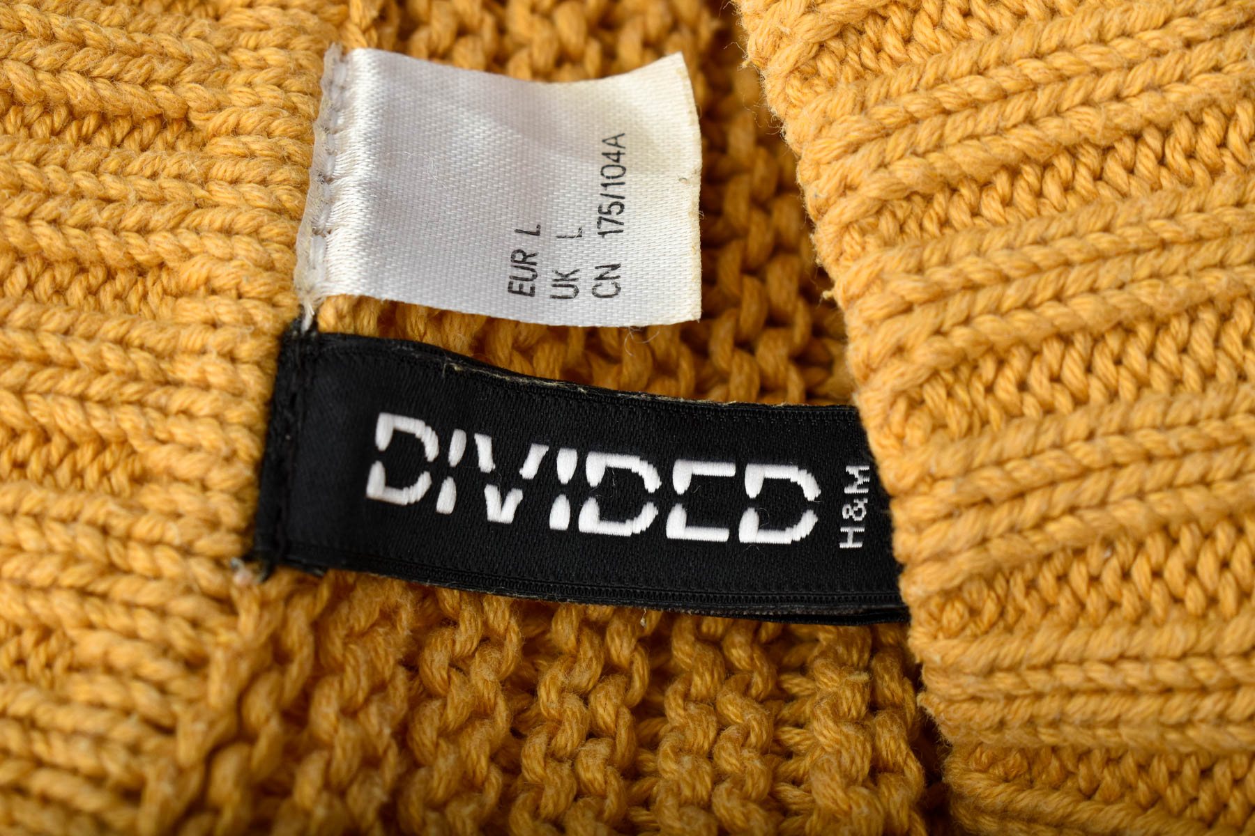 Women's sweater - DIVIDED - 2
