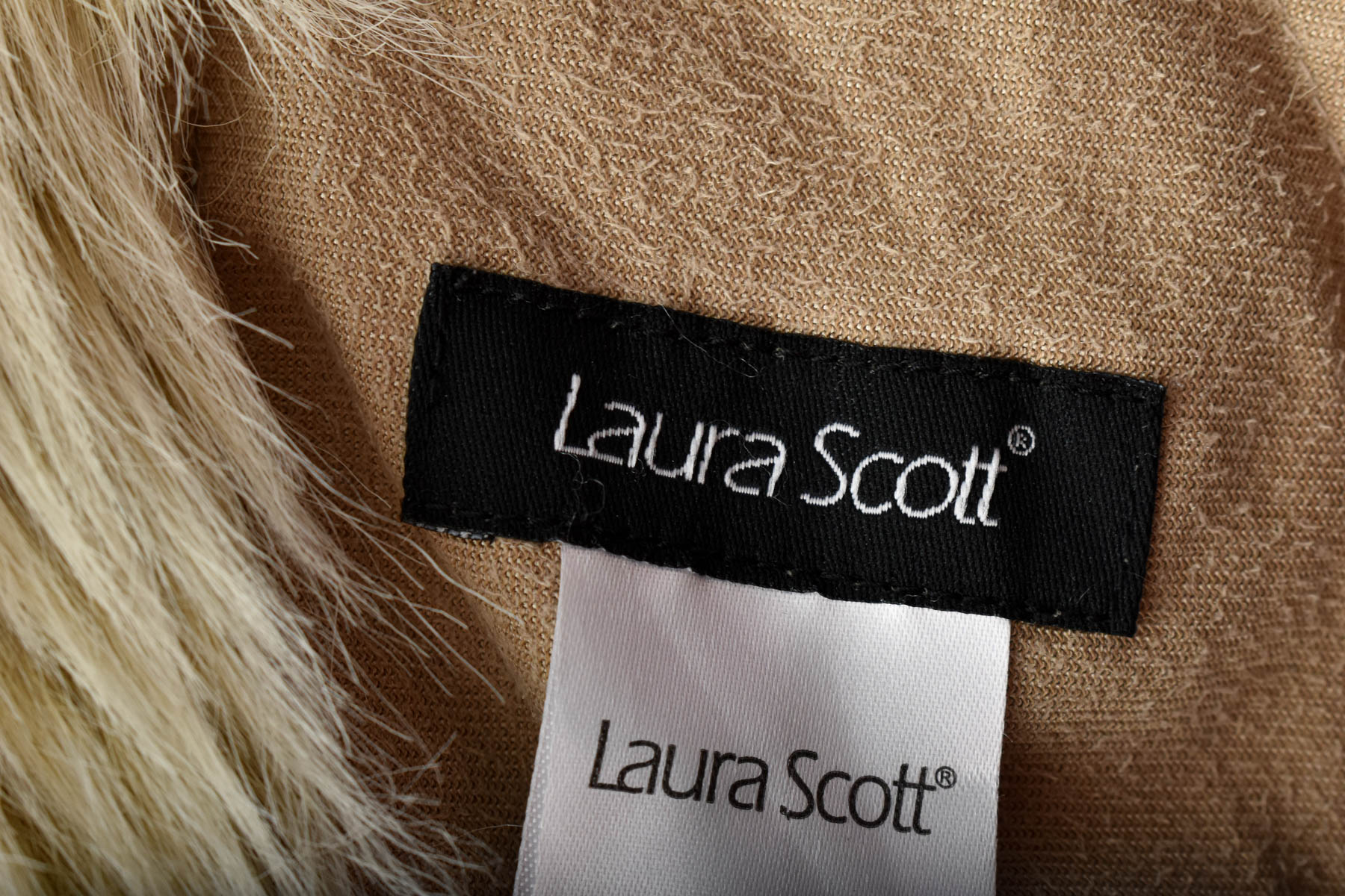Women's vest - Laura Scott - 2