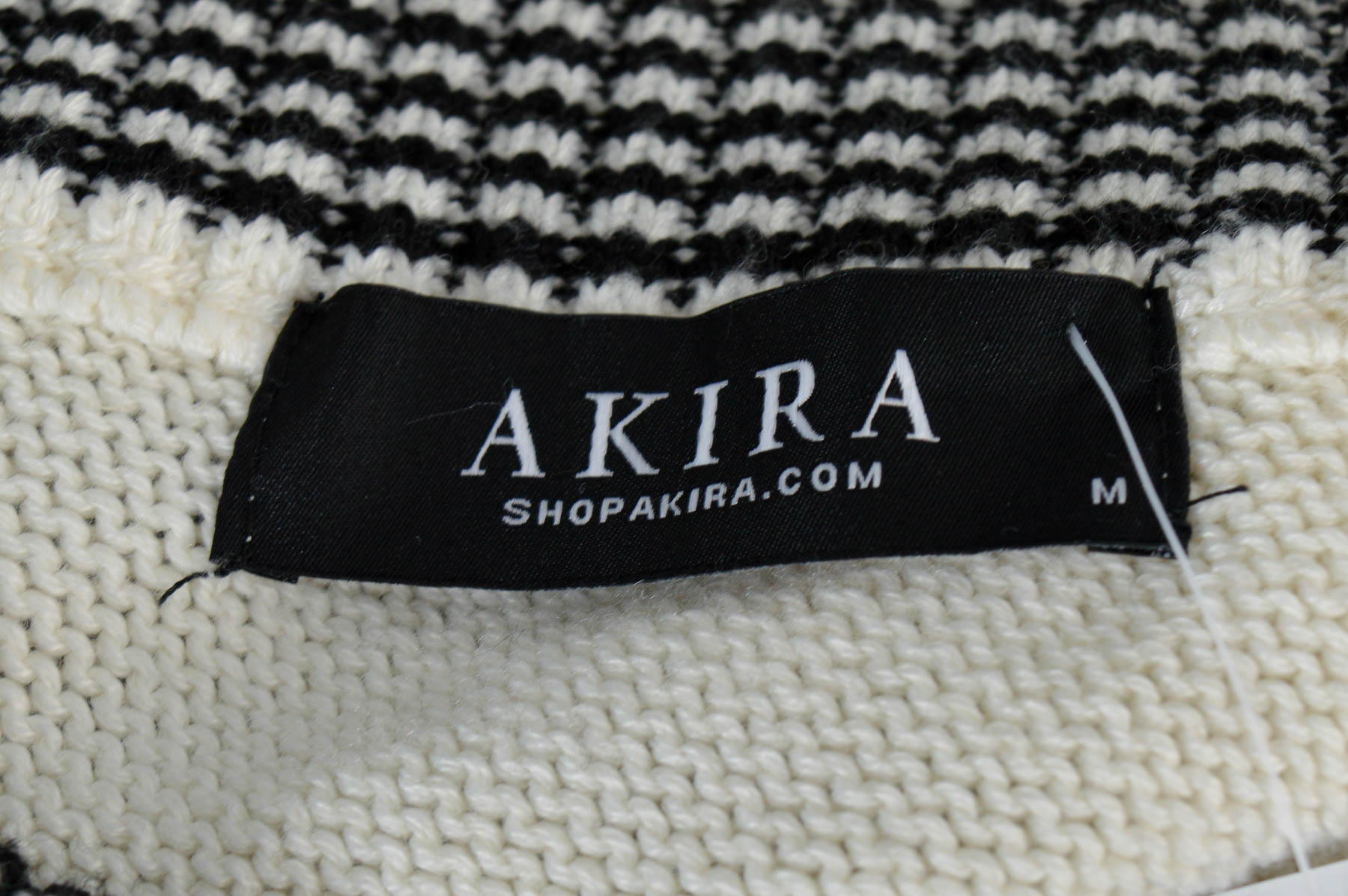 Дамски пуловер - AKIRA - 2