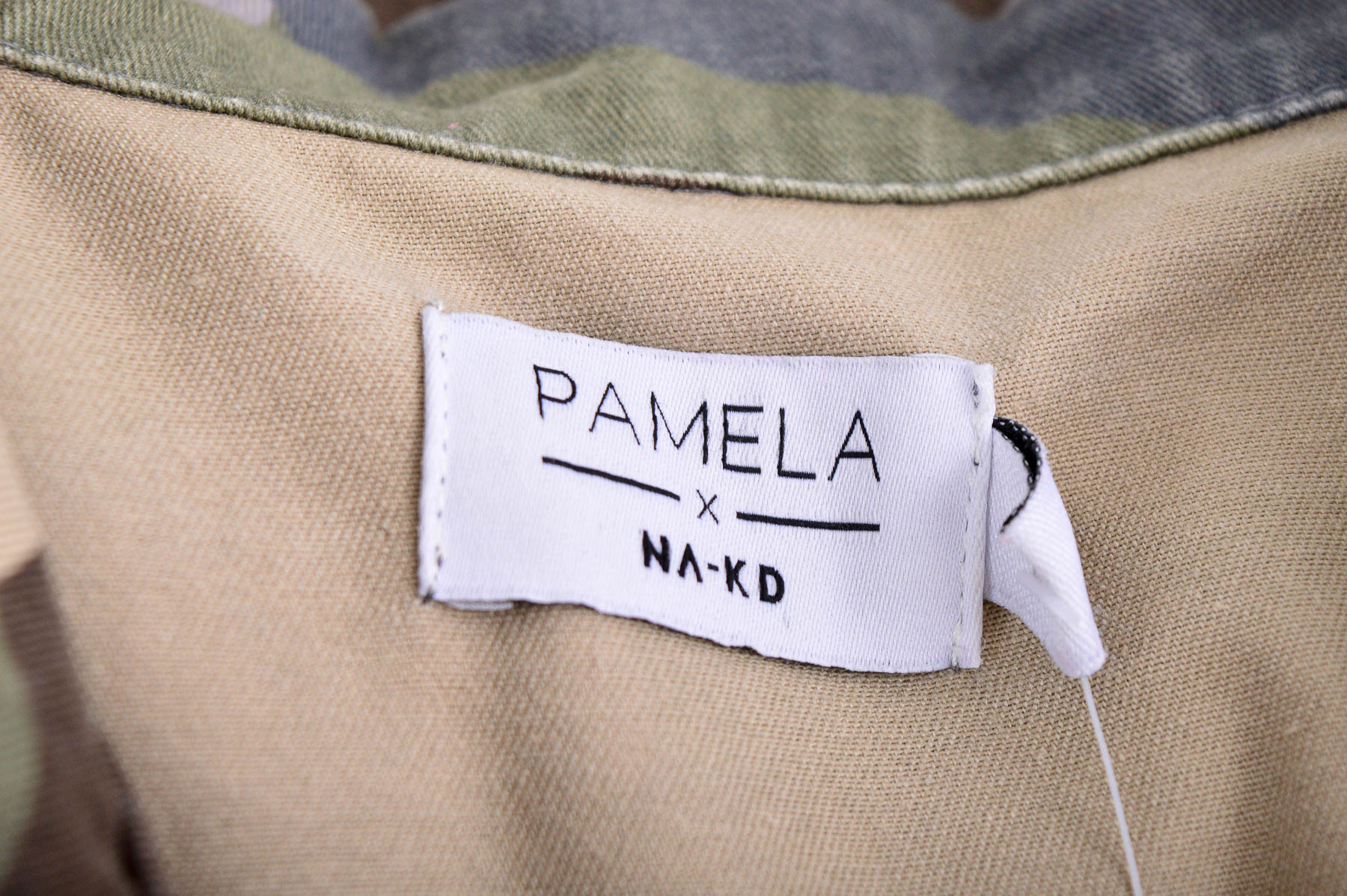 Γυναικείο μπουφάν - PAMELA x NA-KD - 2