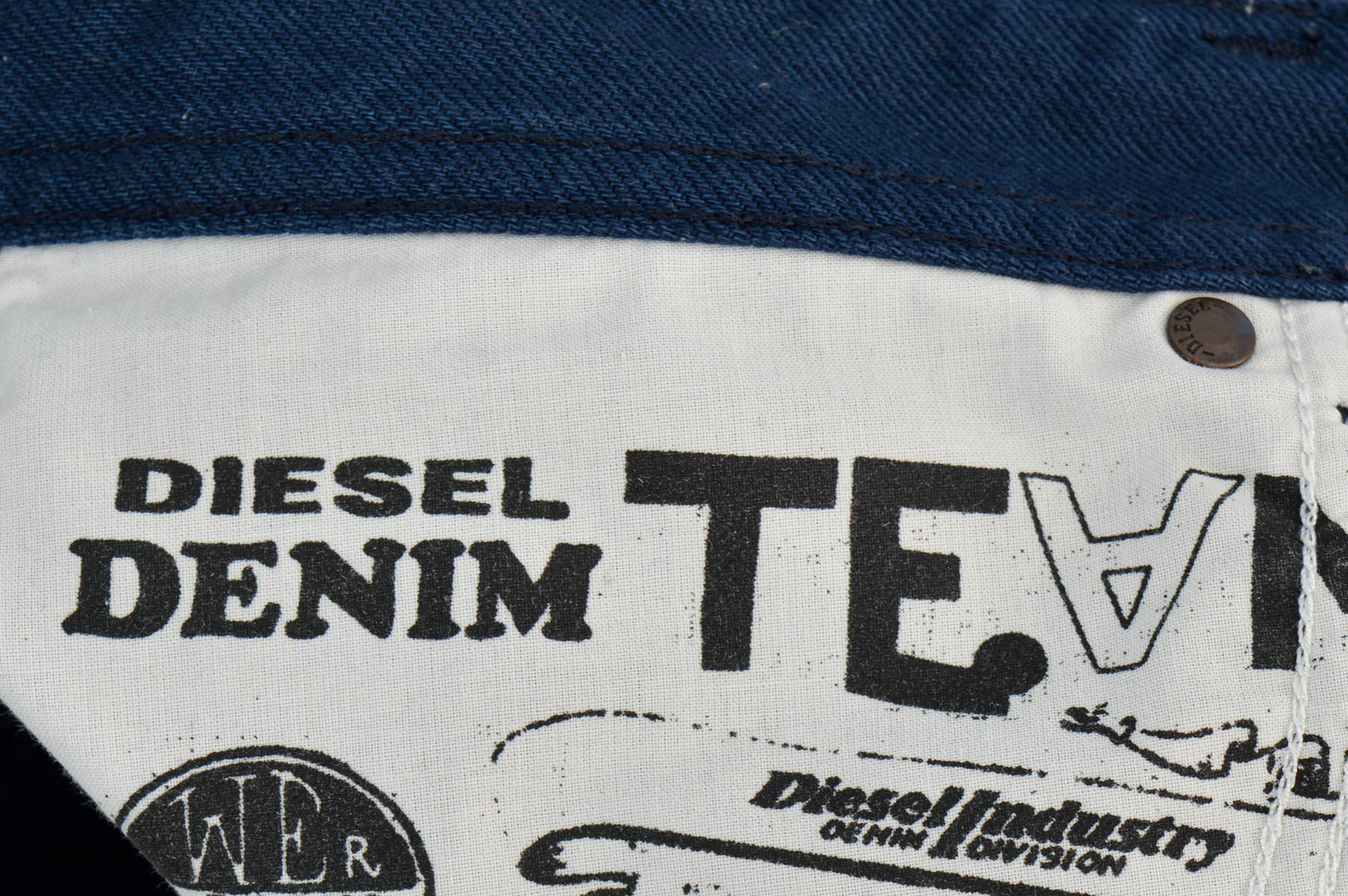 Men's jeans - DIESEL - 2