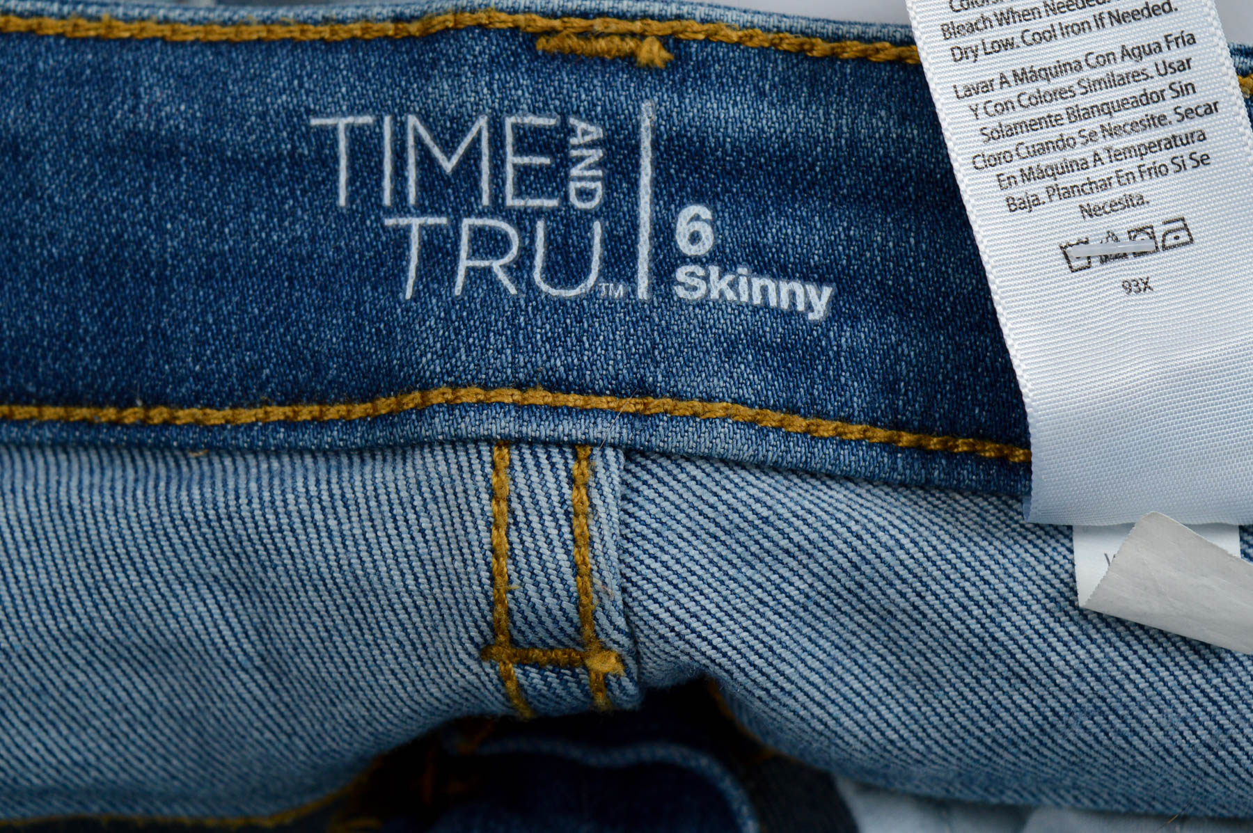 Women's jeans - TIME and TRU - 2