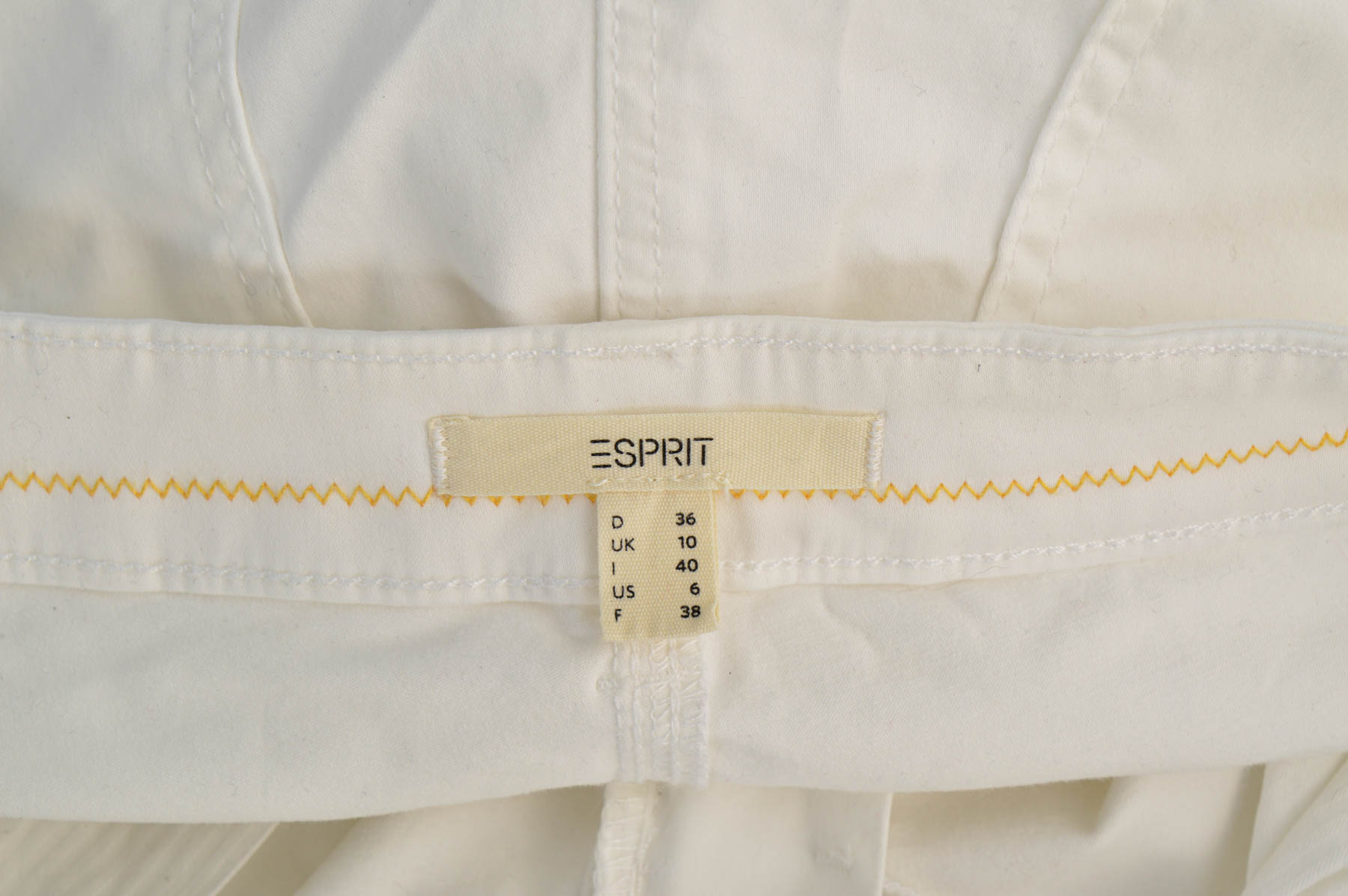 Pantaloni scurți de damă - ESPRIT - 2