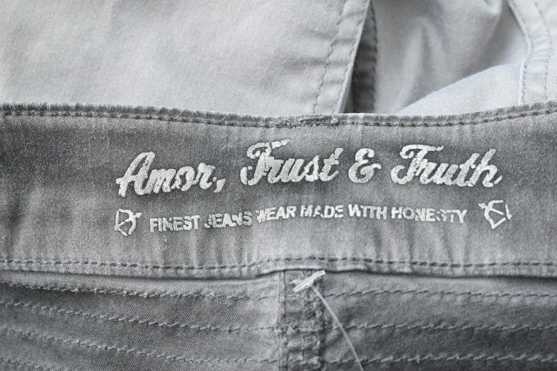 Women's jeans - Amor, Trust and Truth - 2