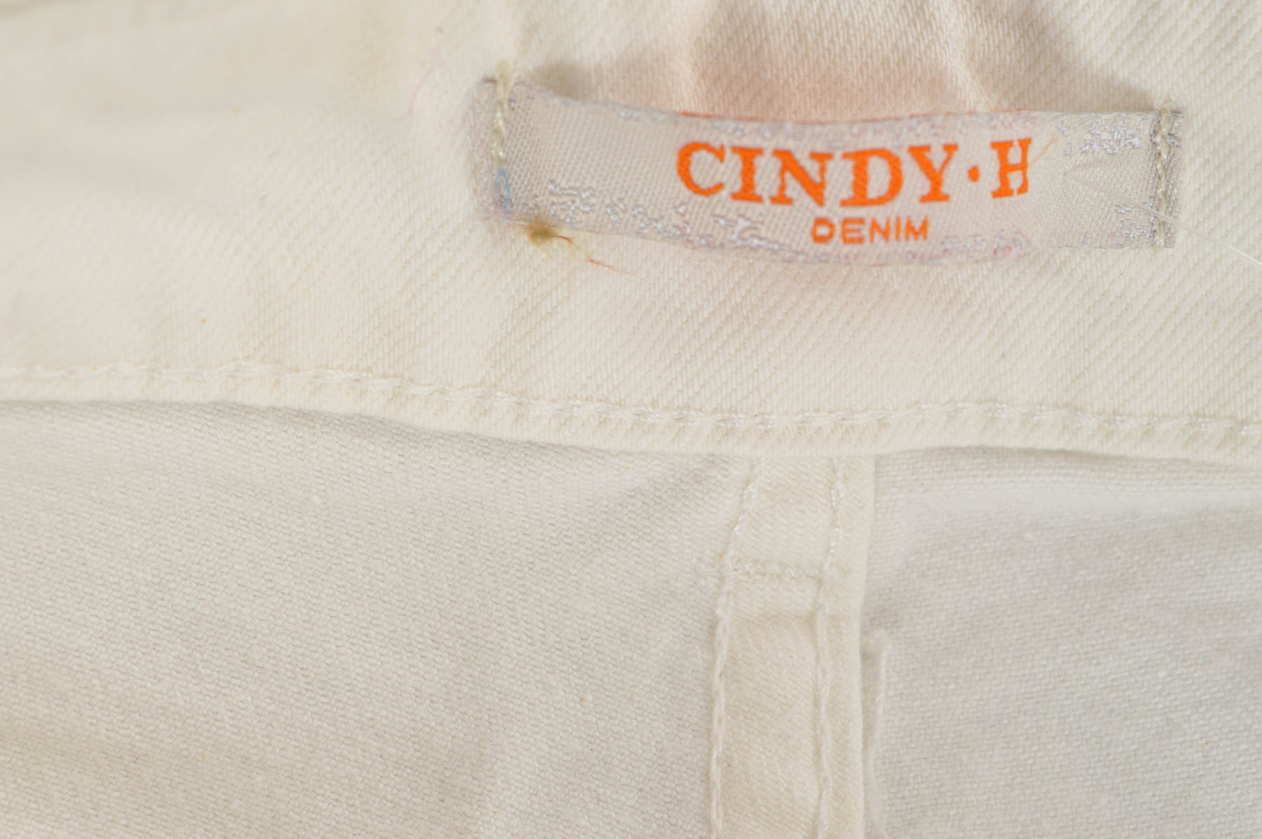Krótkie spodnie damskie - CINDY.H - 2
