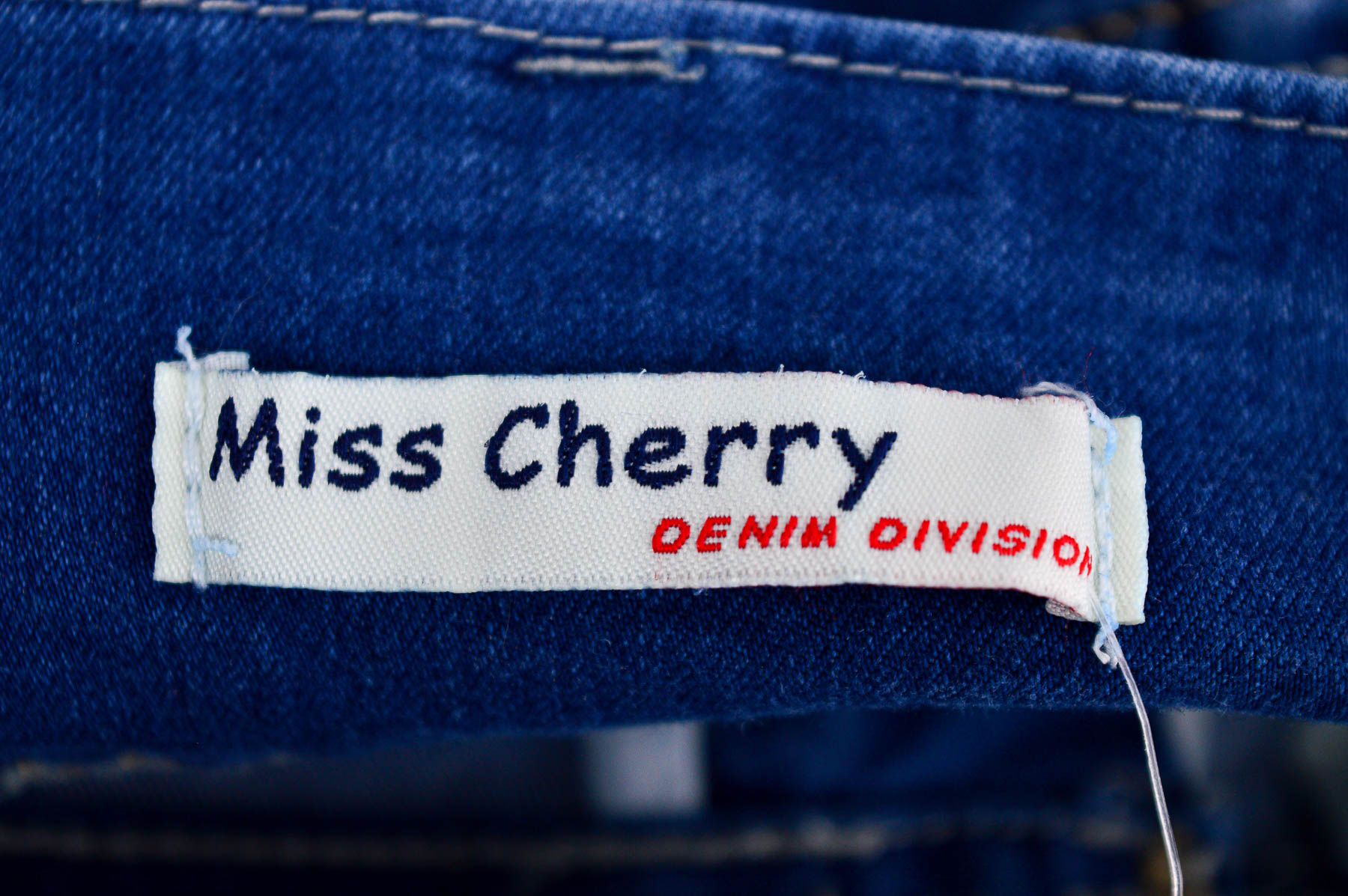 Krótkie spodnie damskie - Miss Cherry - 2