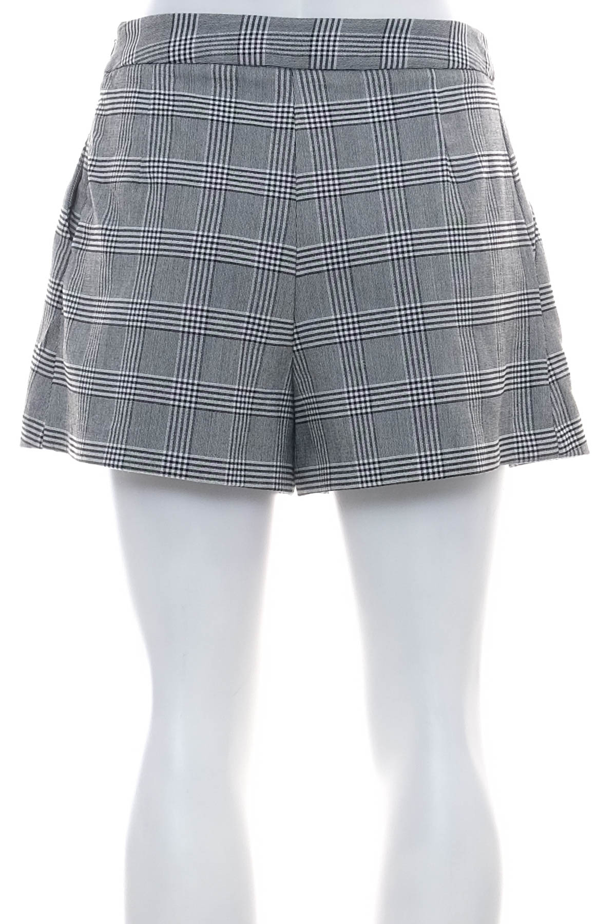 Female shorts - ZARA Woman - 1