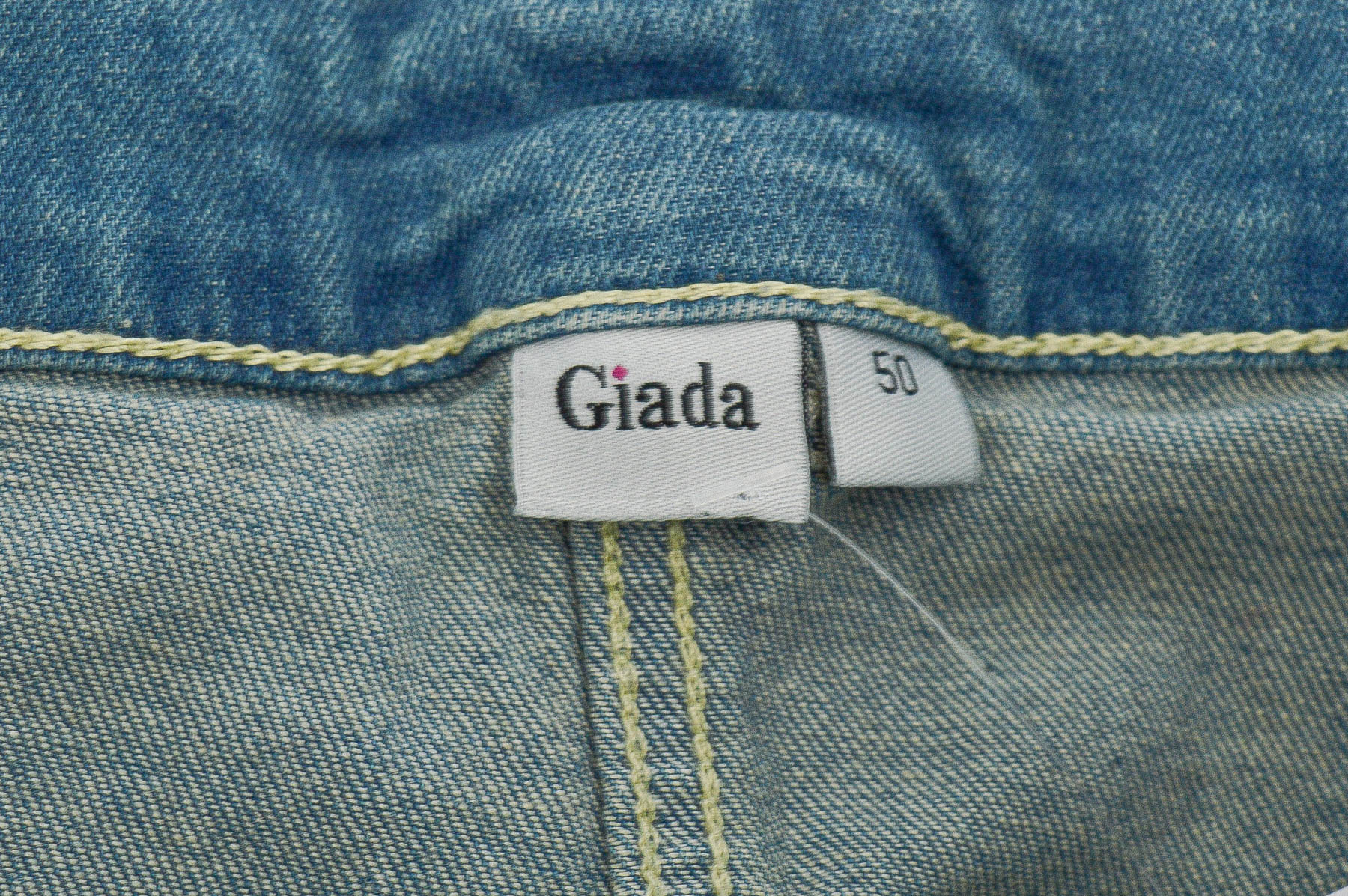 Дамски къси панталони - Giada - 2