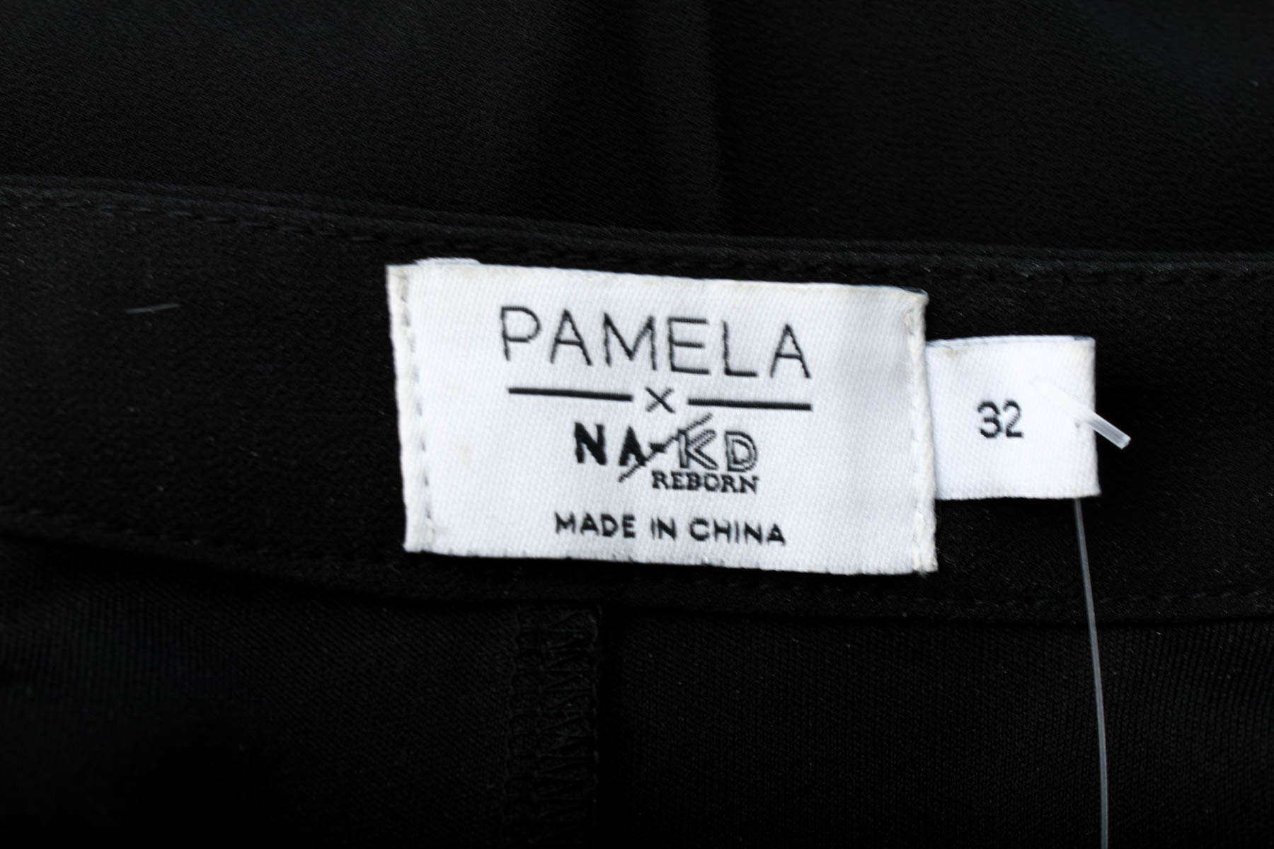 Krótkie spodnie damskie - PAMELA x NA-KD - 2