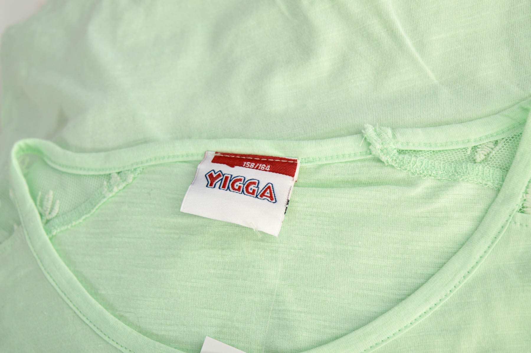 Women's t-shirt - YIGGA - 2