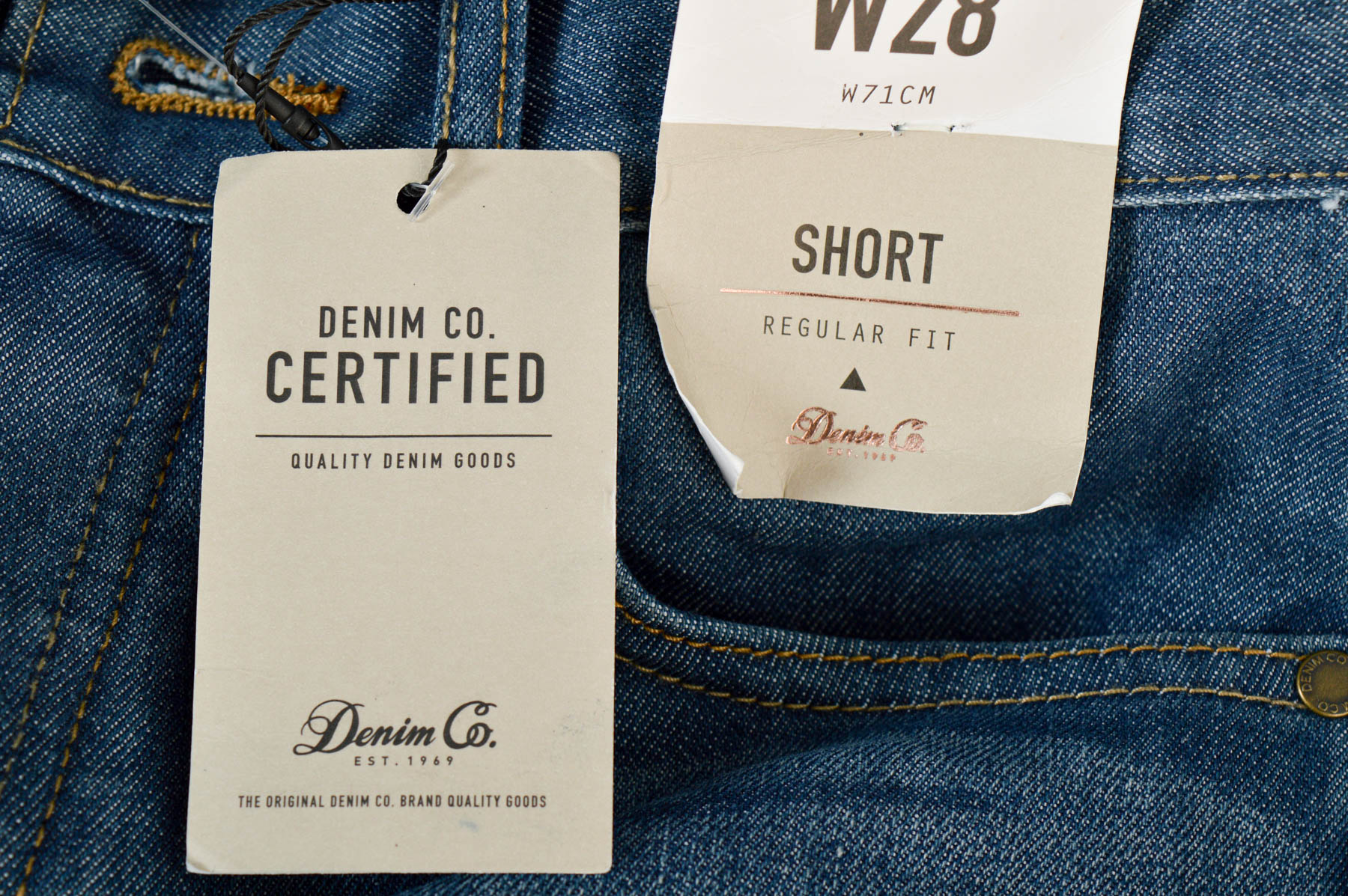 Krótkie spodnie damskie - Denim Co - 2